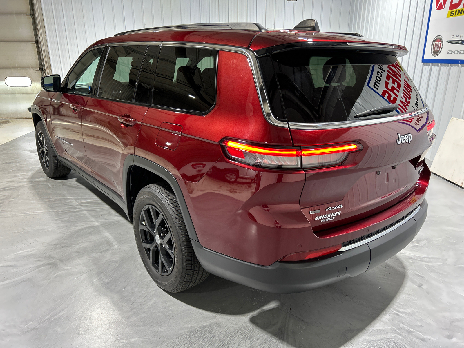 2021 Jeep Grand Cherokee L Limited 3