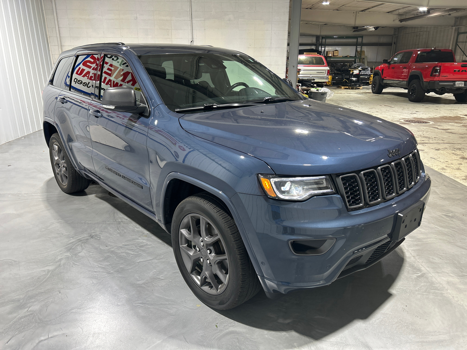 2021 Jeep Grand Cherokee 80th Anniversary 7