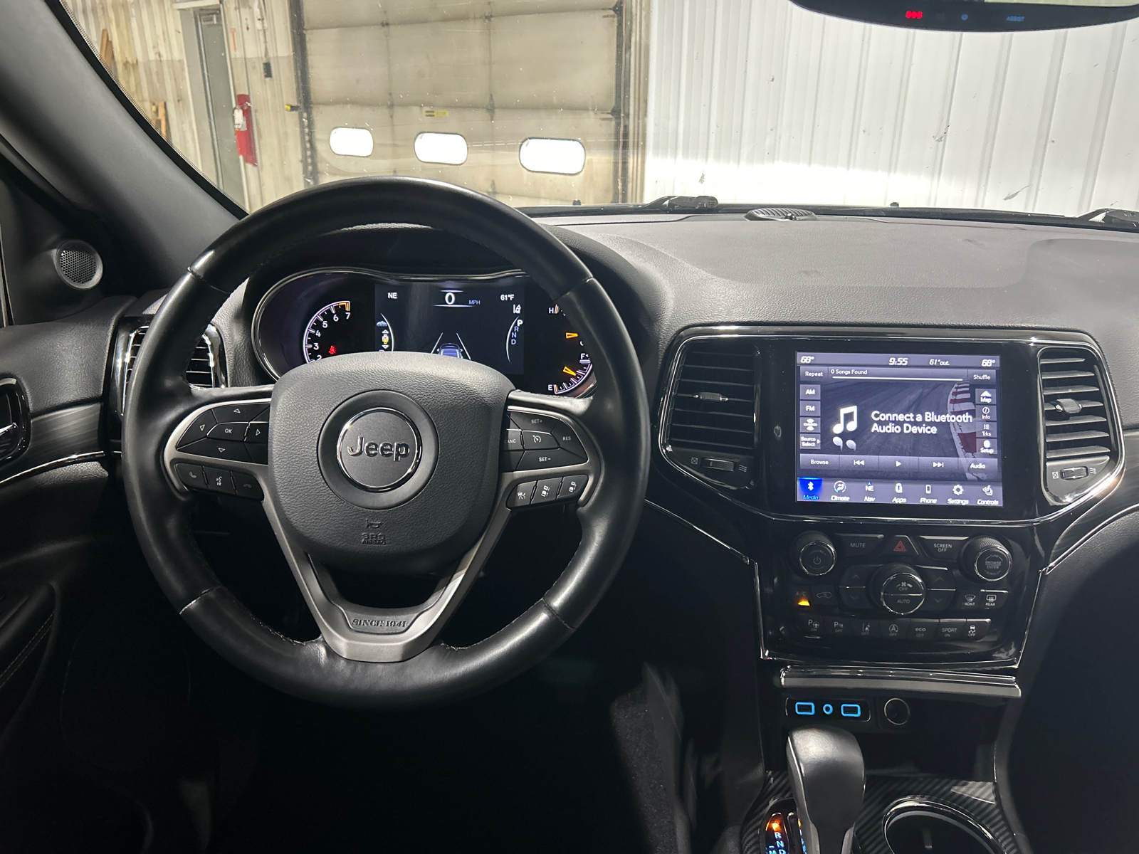 2021 Jeep Grand Cherokee 80th Anniversary 21