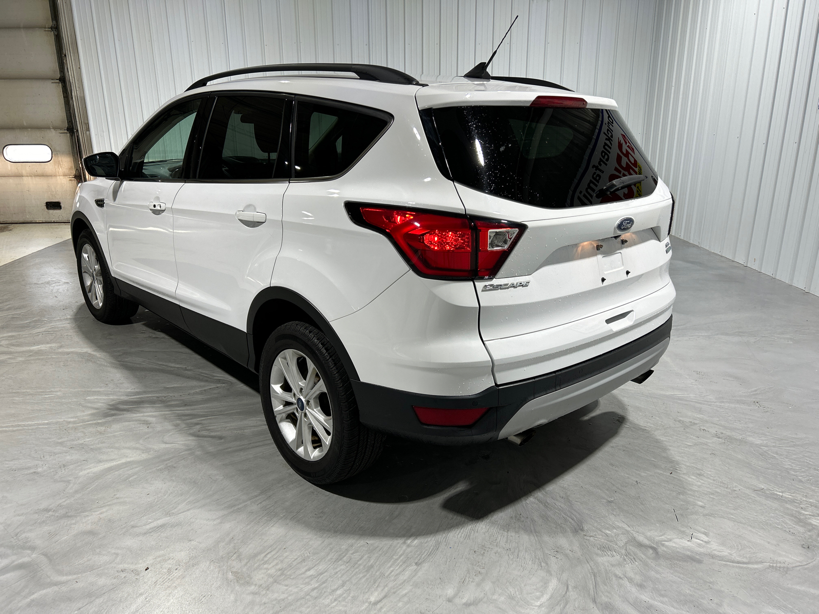 2019 Ford Escape SEL 3