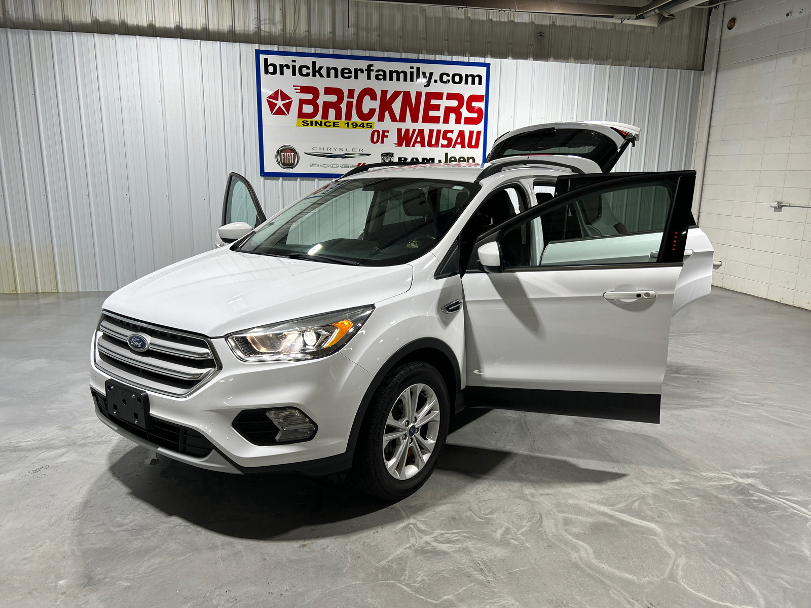 2019 Ford Escape SEL 11