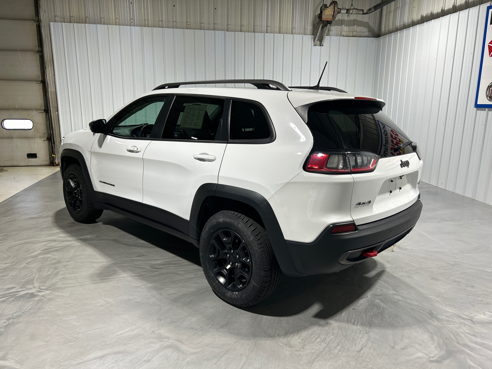 2021 Jeep Cherokee Trailhawk 3