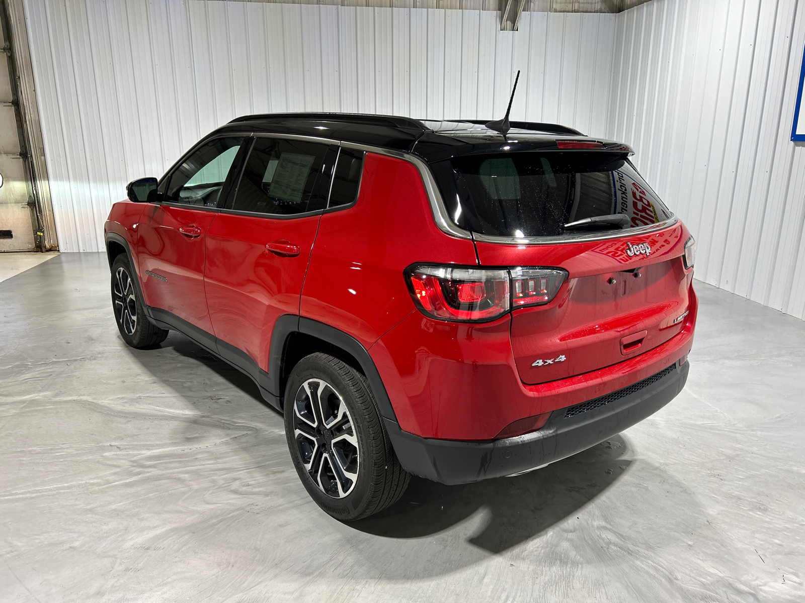 2023 Jeep Compass Limited 3