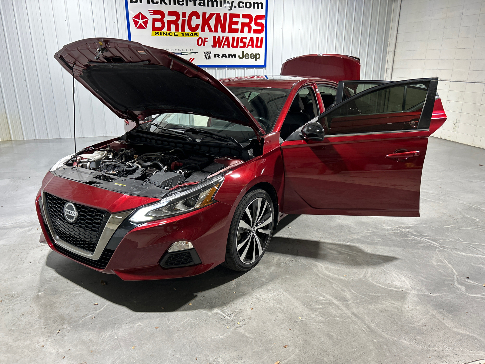 2021 Nissan Altima 2.5 SR 11