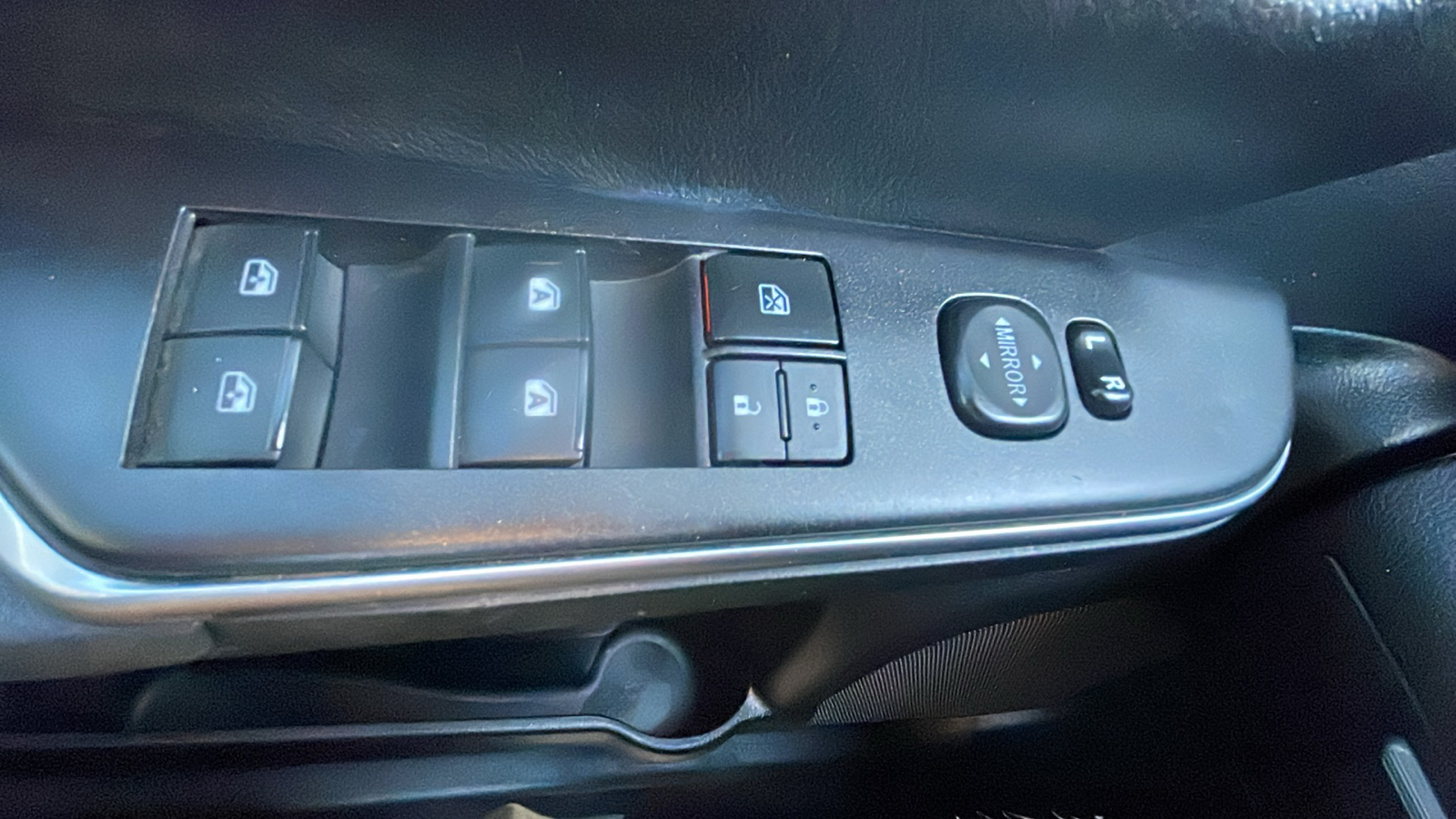2016 Toyota Camry Hybrid SE 20