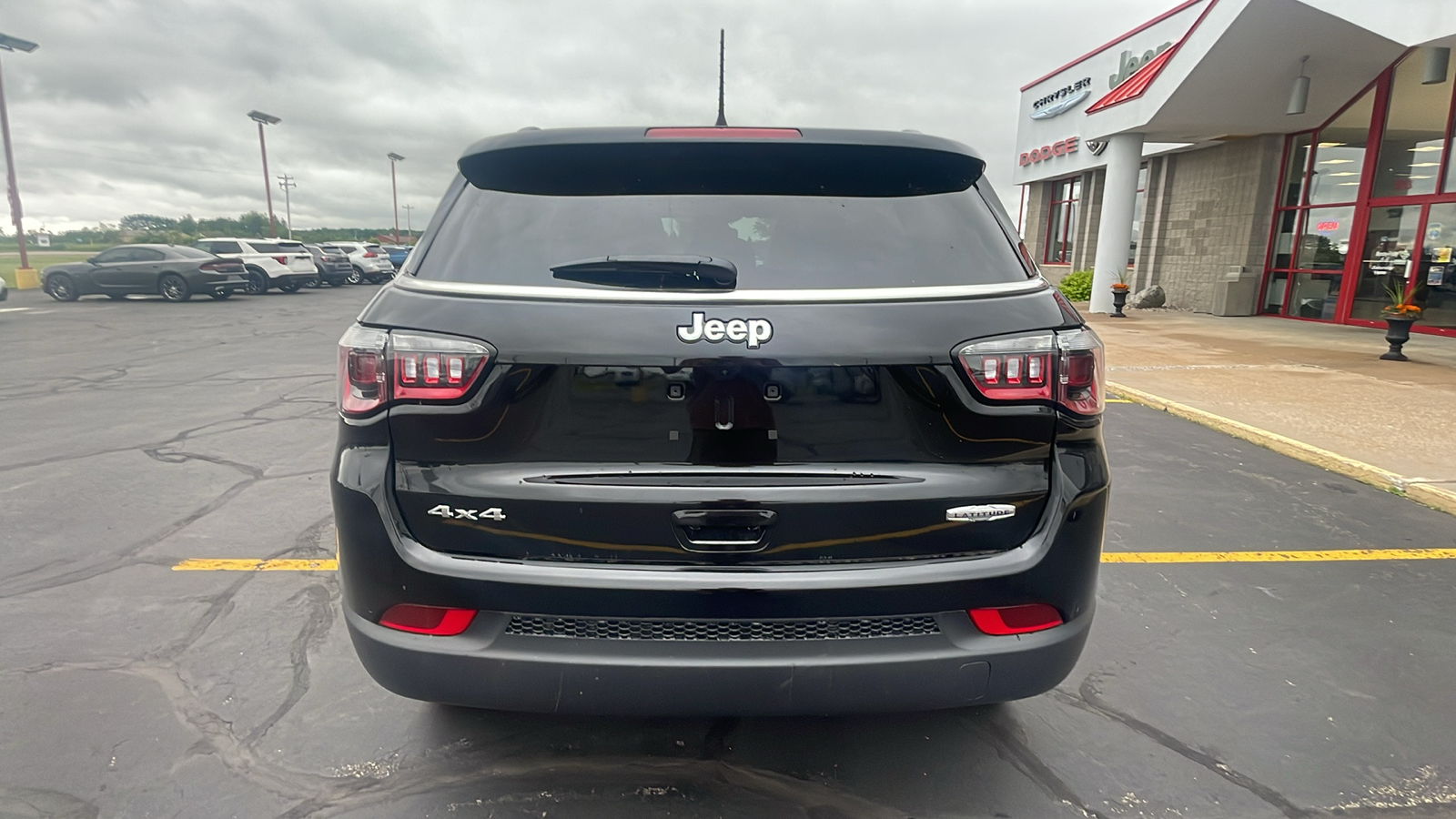 2024 Jeep Compass Latitude 8