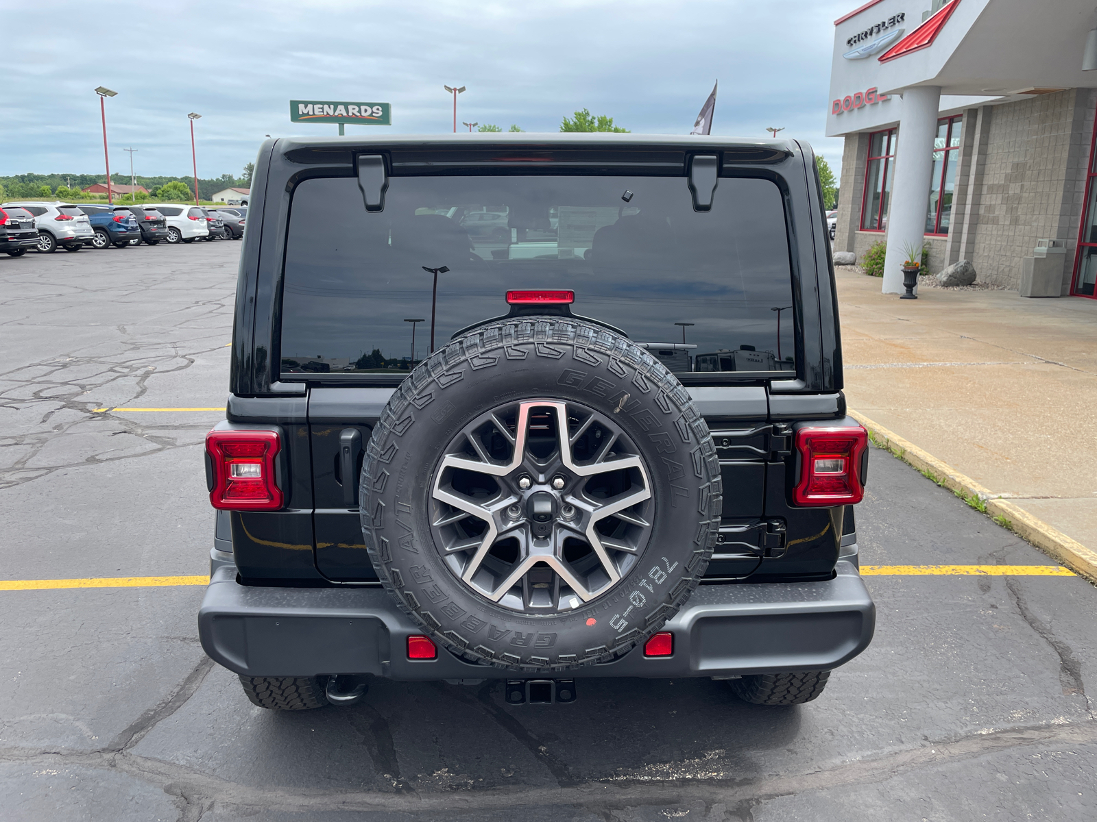 2024 Jeep Wrangler Sahara 7