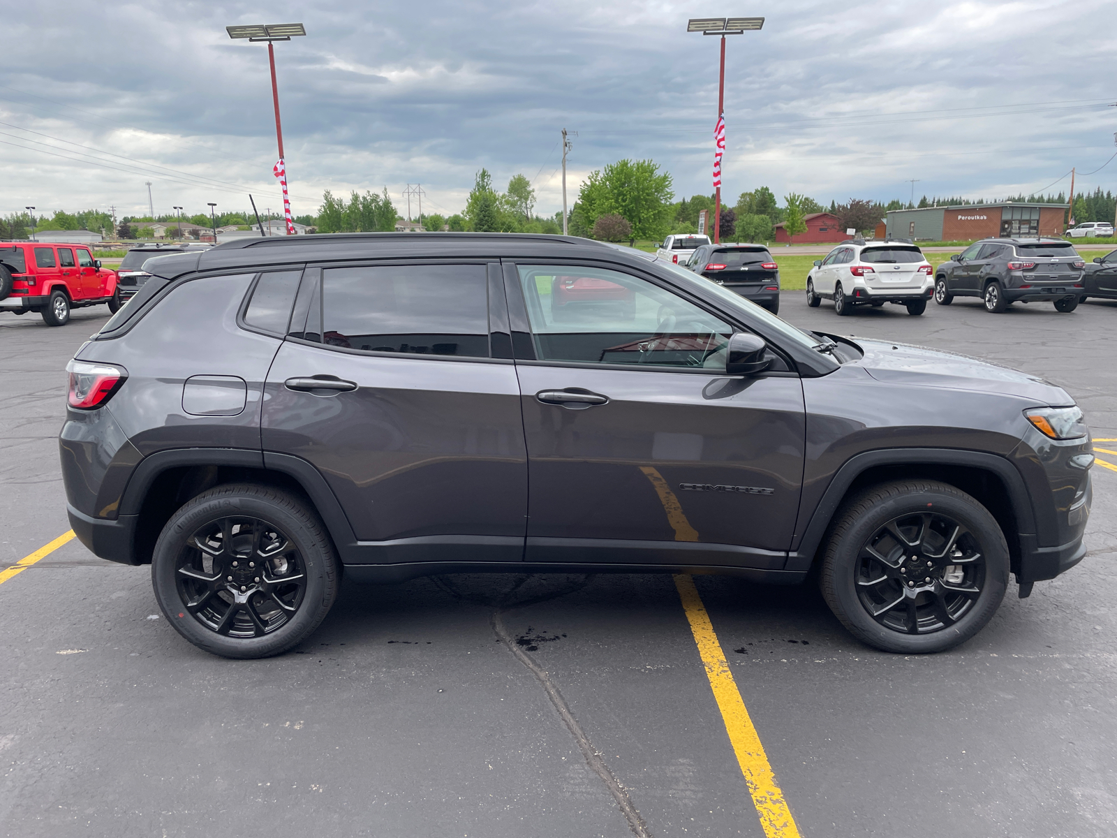 2024 Jeep Compass Latitude 8