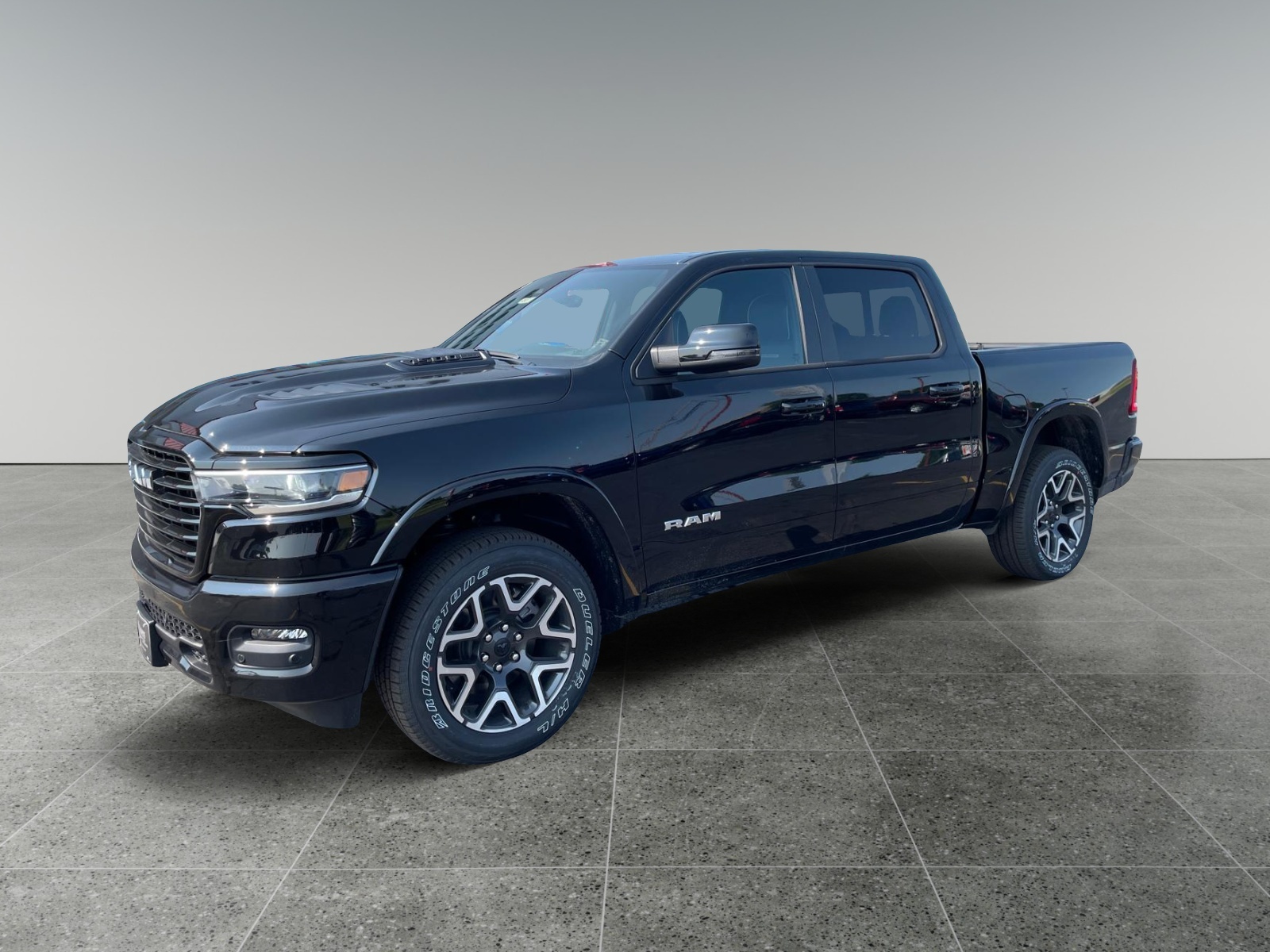 2025 Ram 1500 Laramie 1