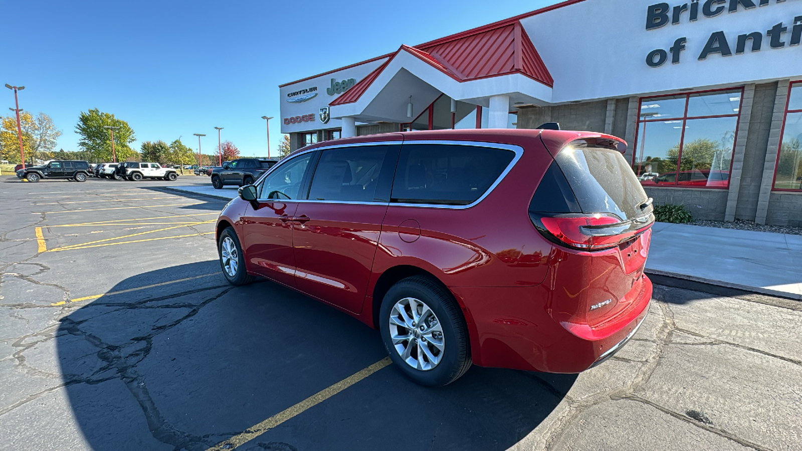 2024 Chrysler Pacifica Touring L 4