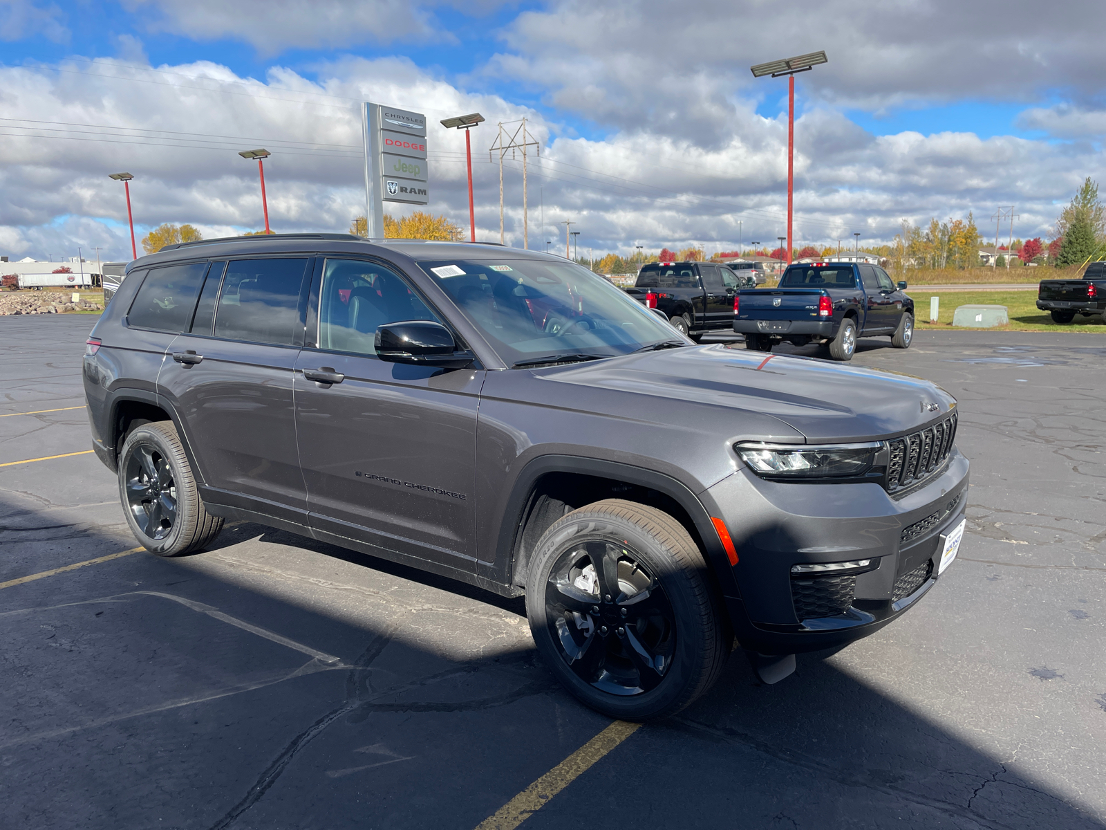 2025 Jeep Grand Cherokee L Limited 10