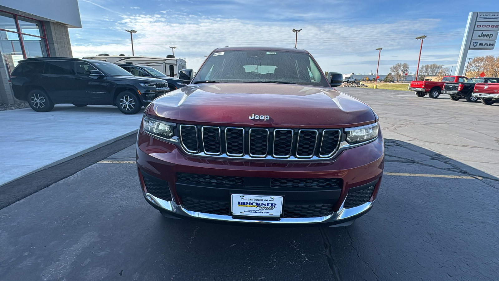 2025 Jeep Grand Cherokee L Laredo 10