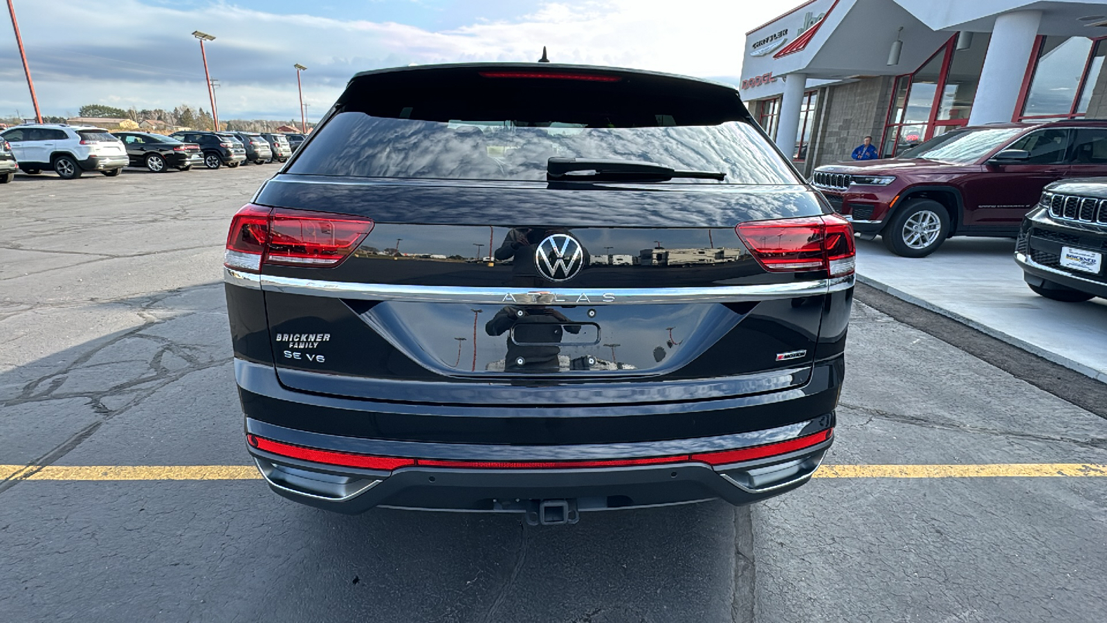 2022 Volkswagen Atlas Cross Sport 3.6L V6 SE w/Technology AWD 5