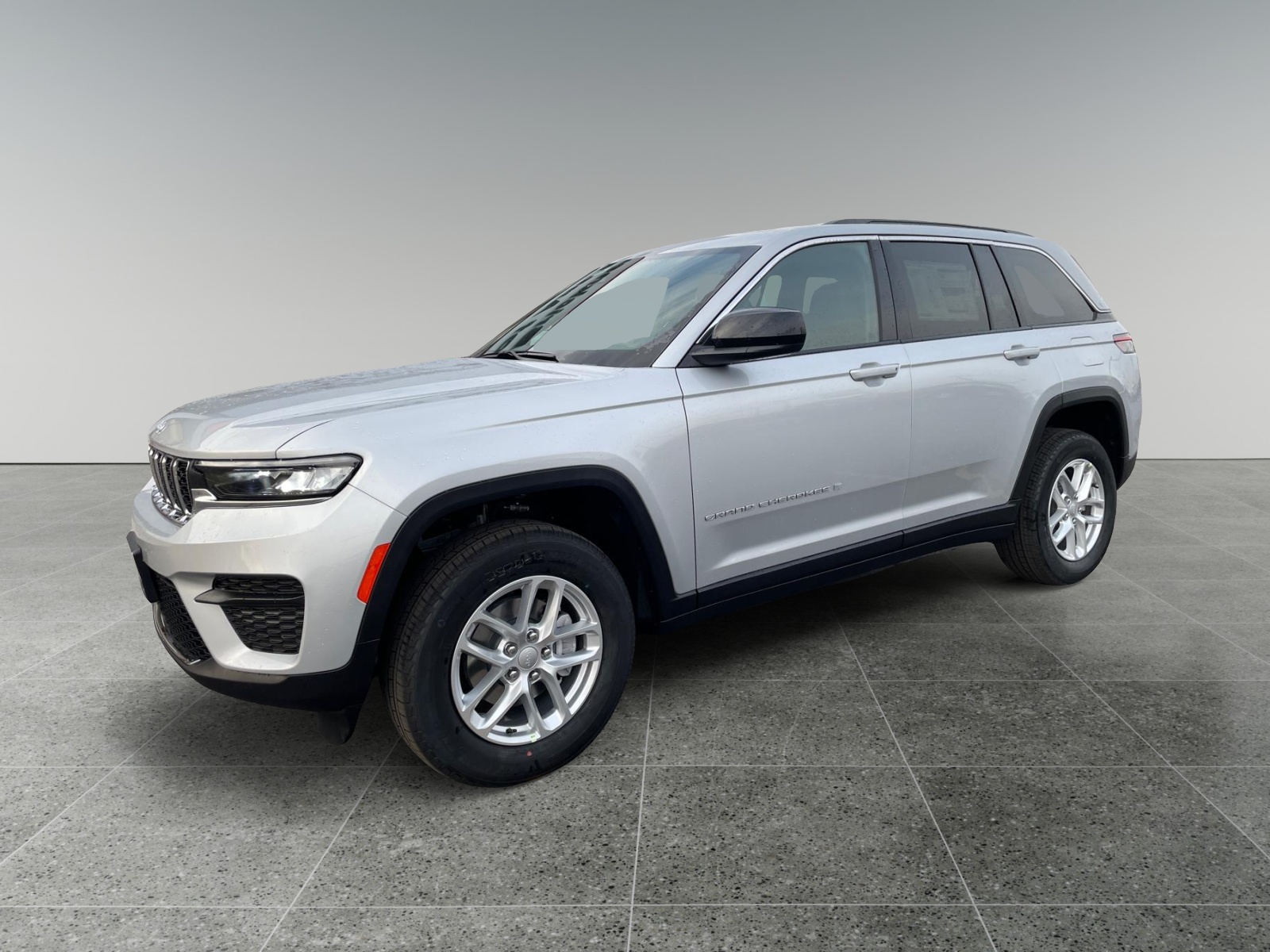 2025 Jeep Grand Cherokee Laredo X 1