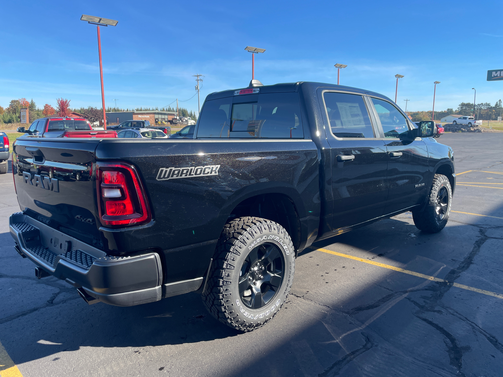 2025 Ram 1500 Warlock Crew 4x4 8