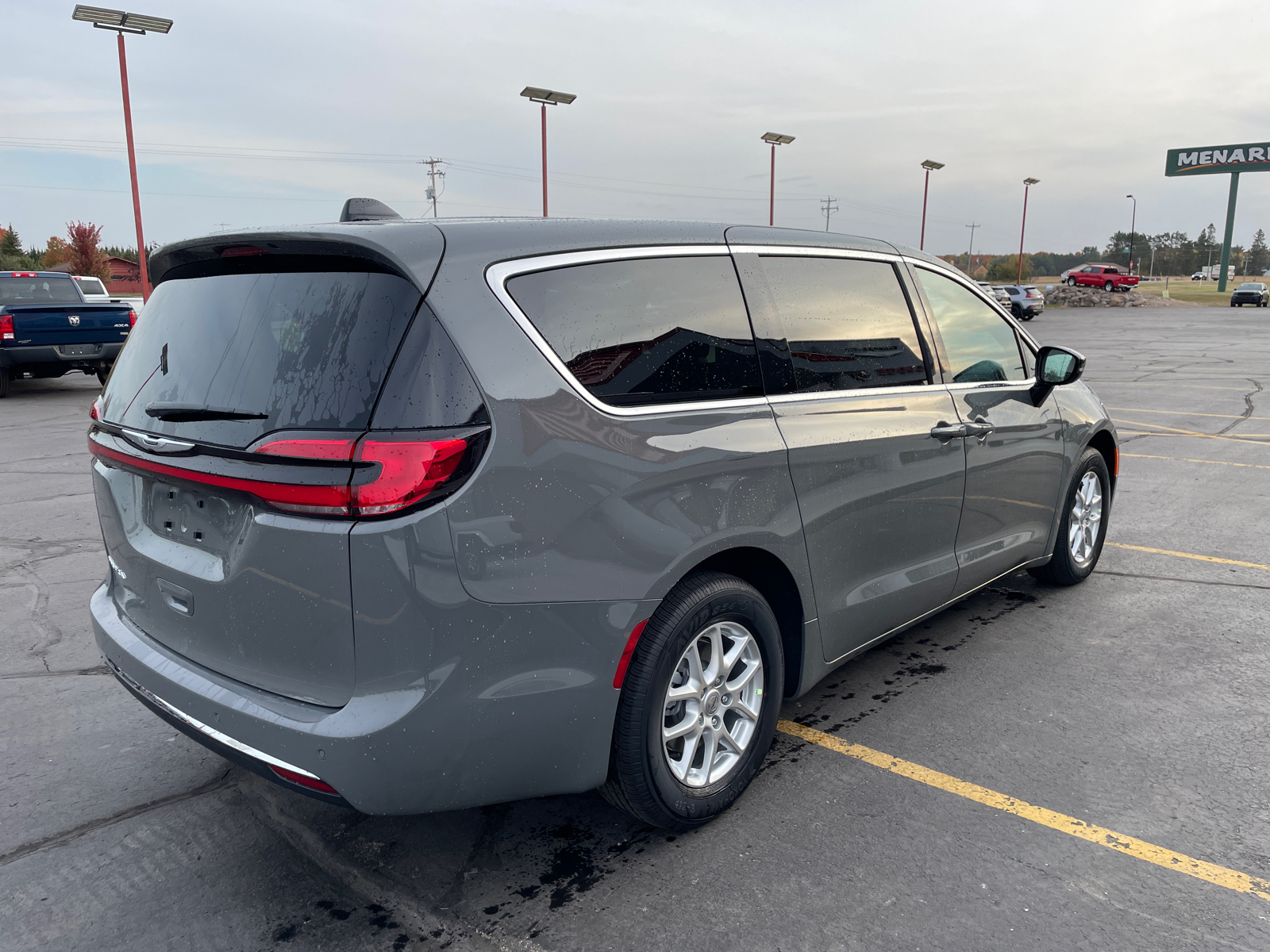 2025 Chrysler Pacifica Select FWD 7