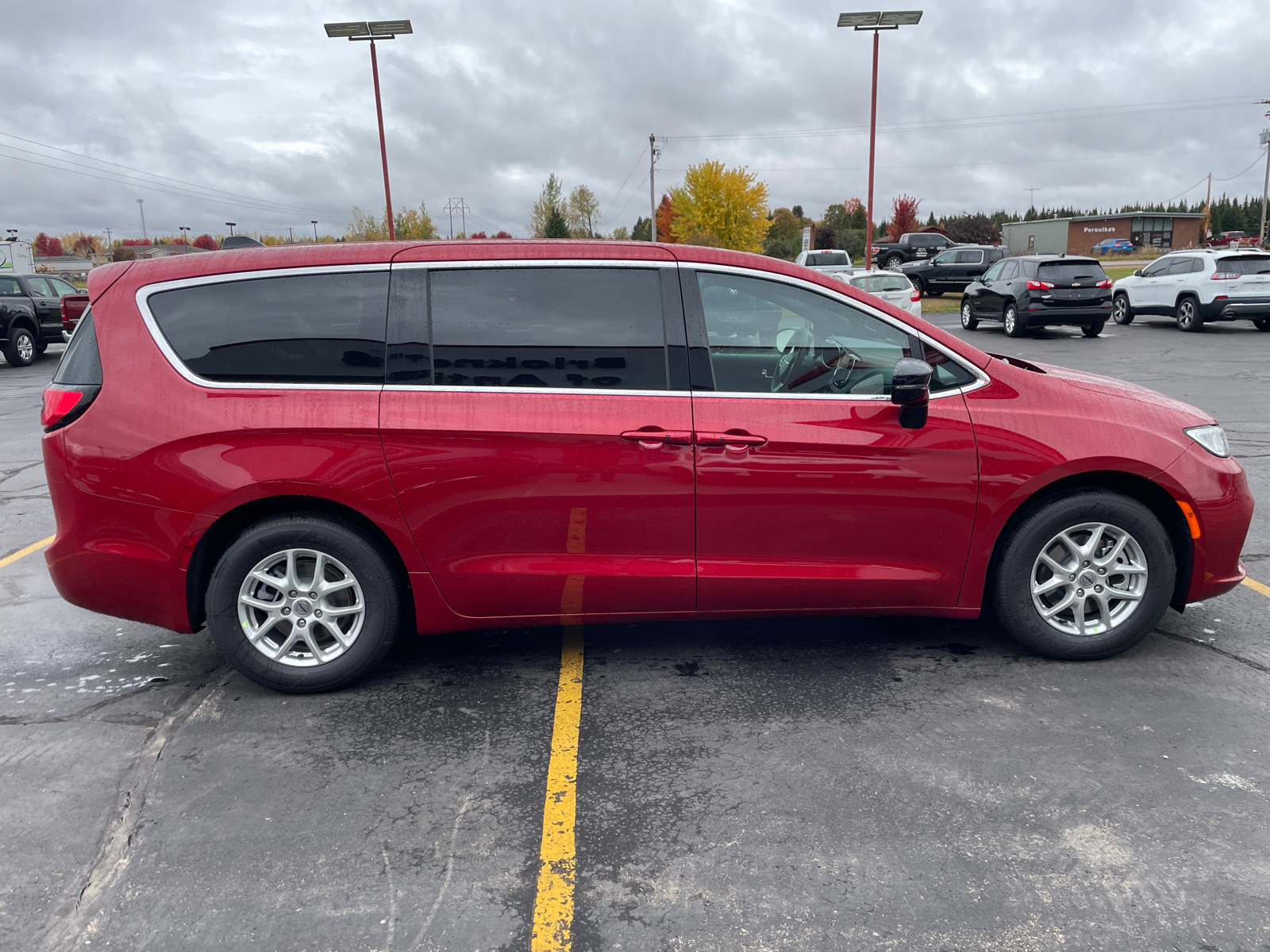 2025 Chrysler Pacifica Select FWD 8