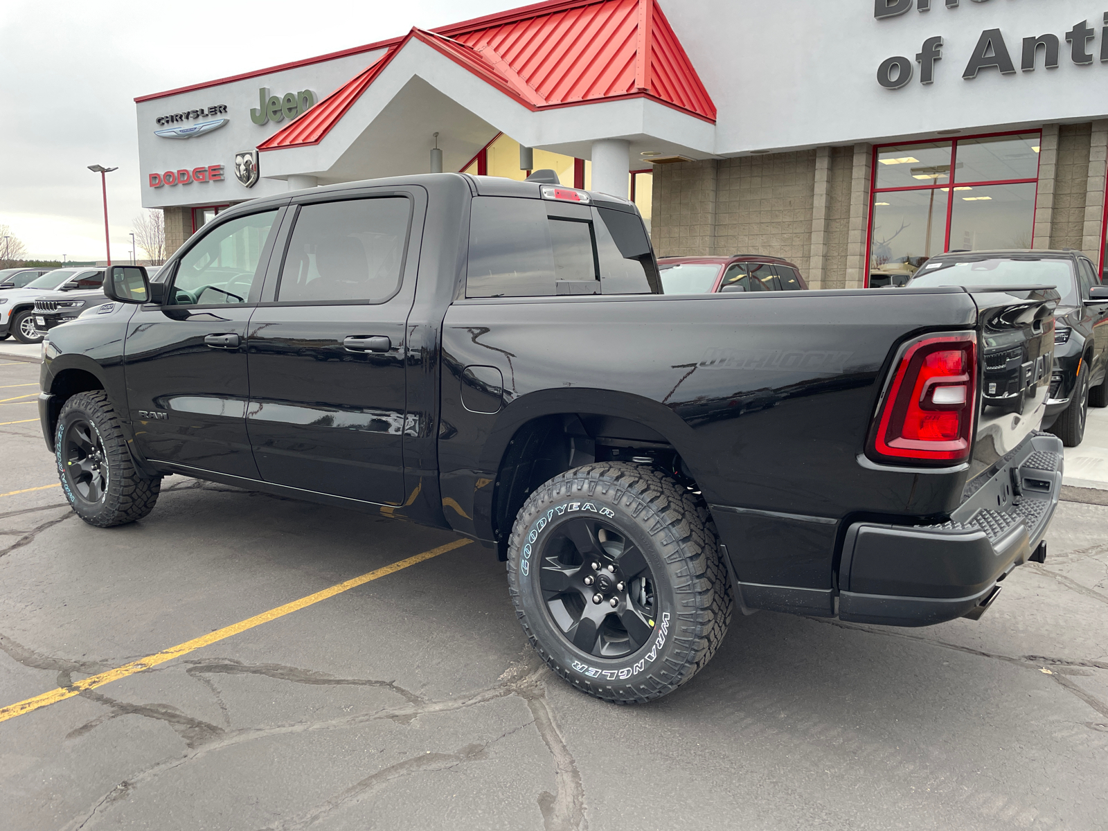 2025 Ram 1500 Warlock Crew 4x4 5