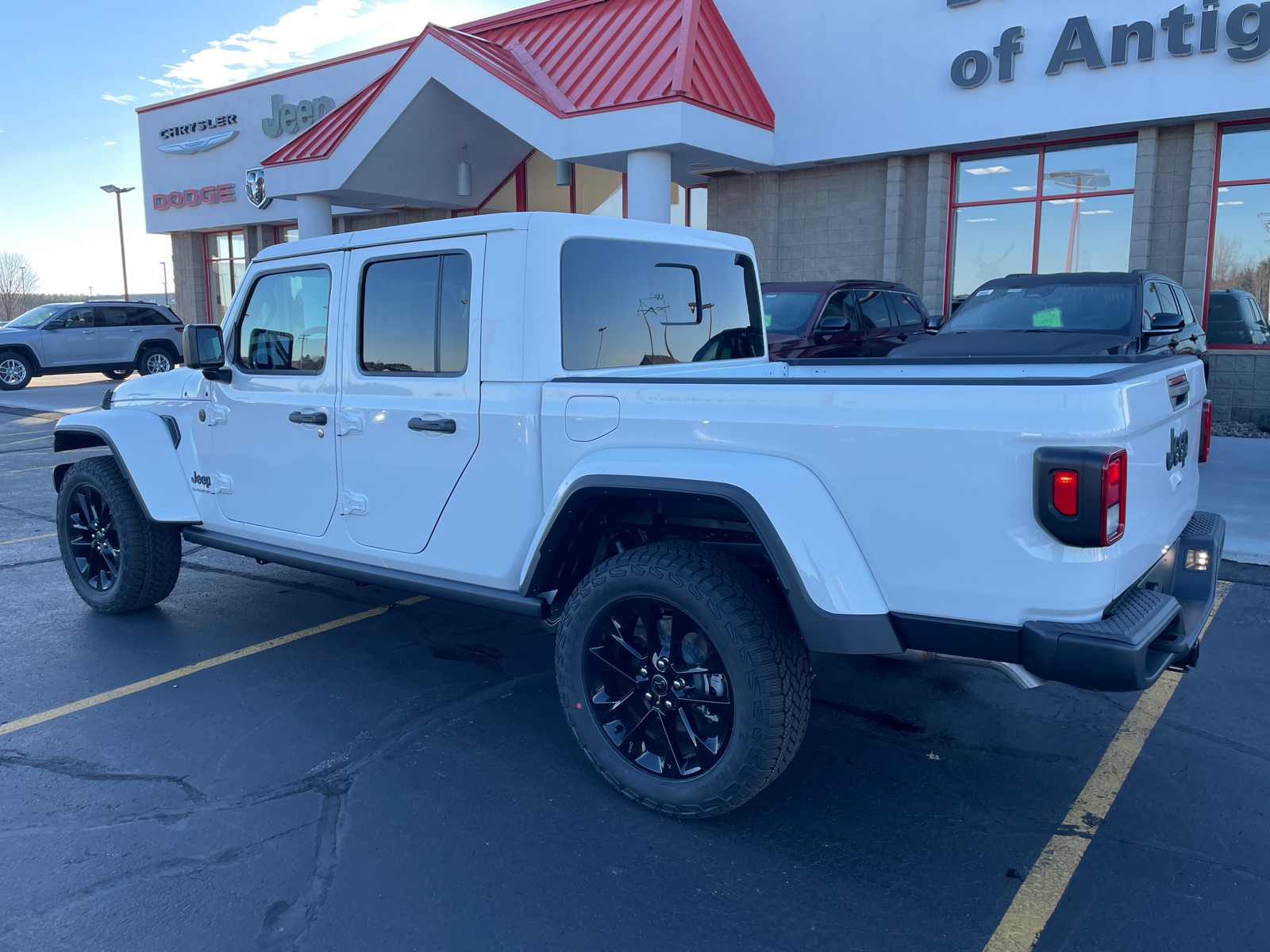 2025 Jeep Gladiator Nighthawk 6