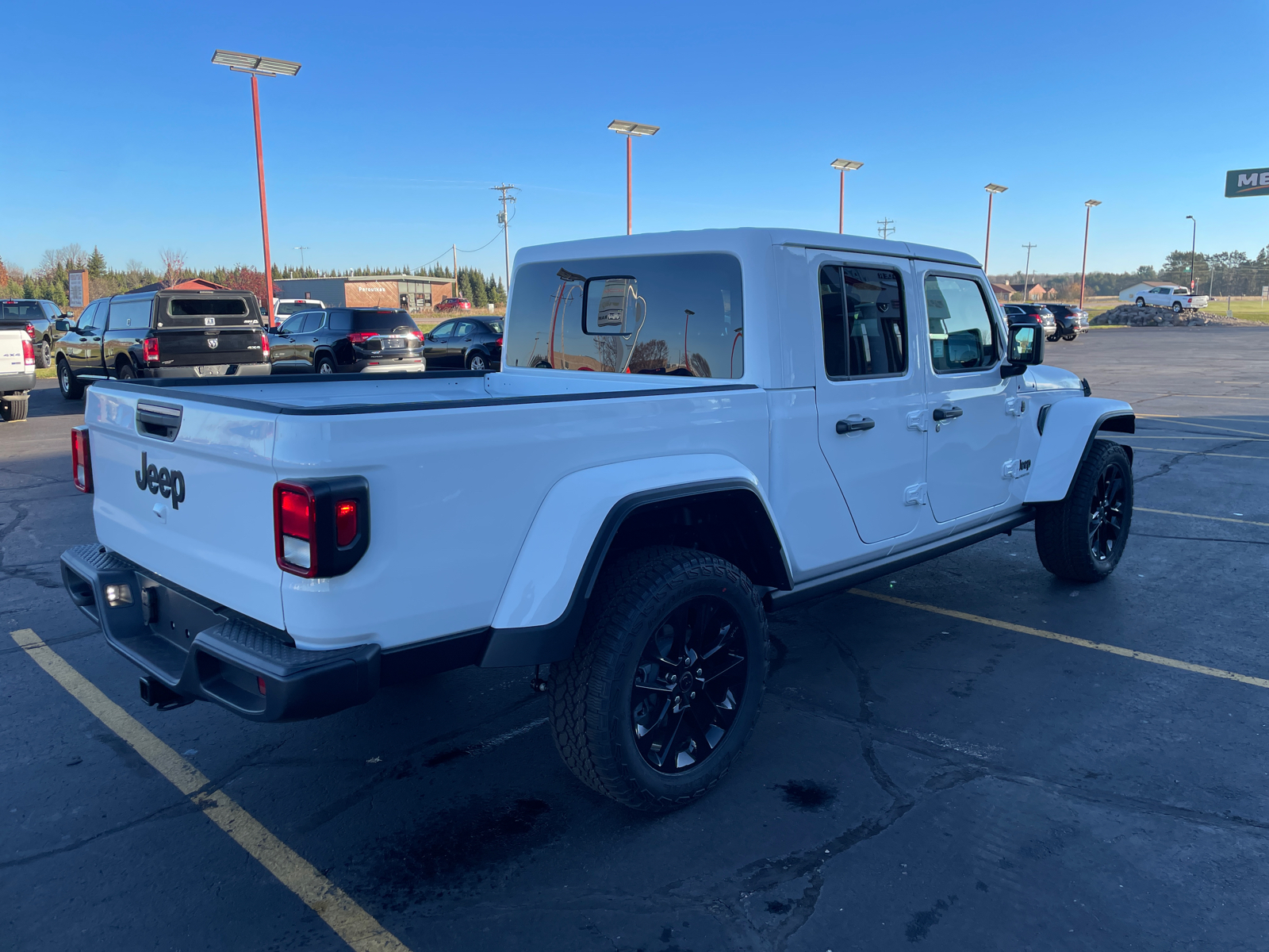 2025 Jeep Gladiator Nighthawk 8