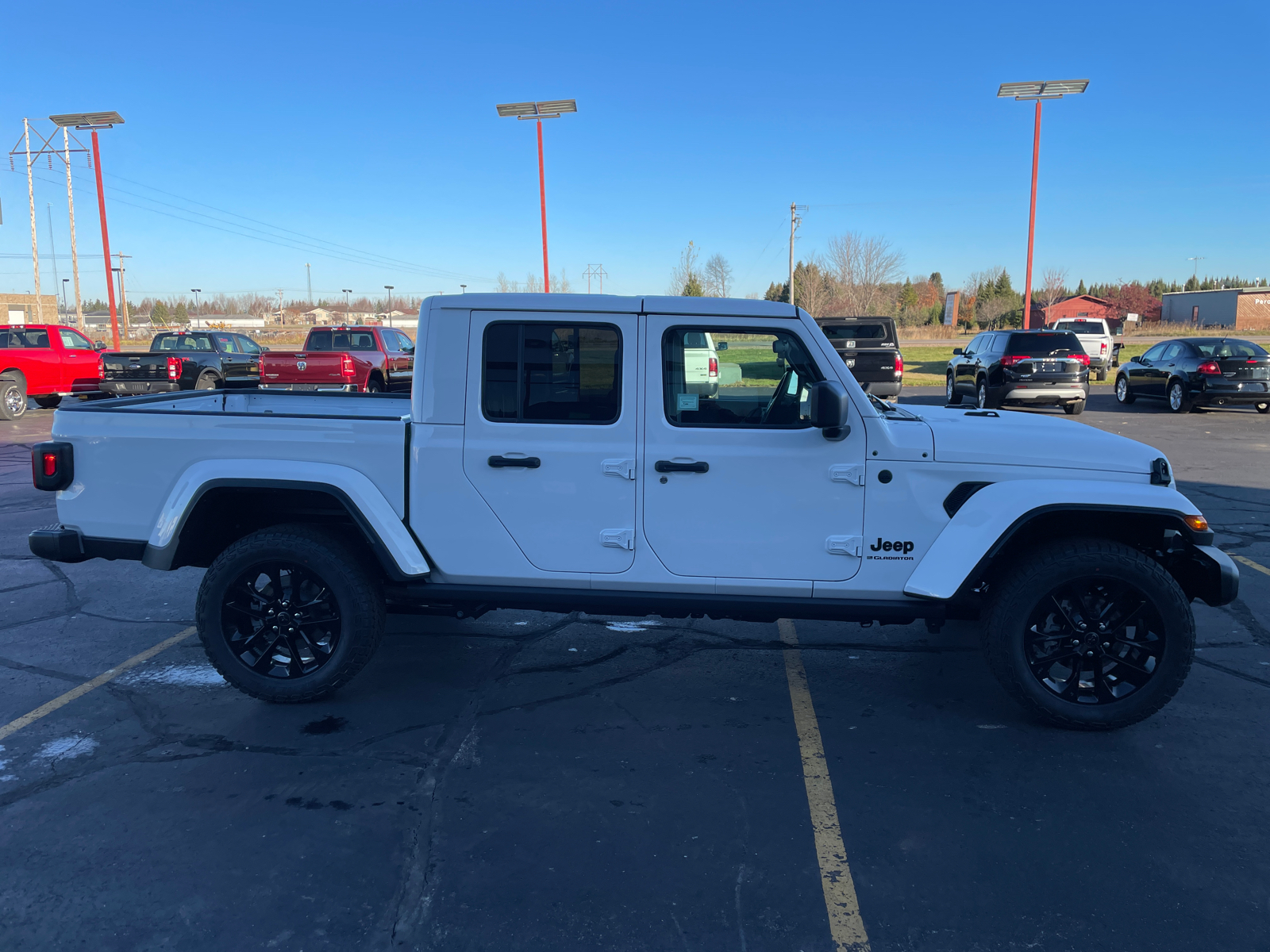 2025 Jeep Gladiator Nighthawk 9