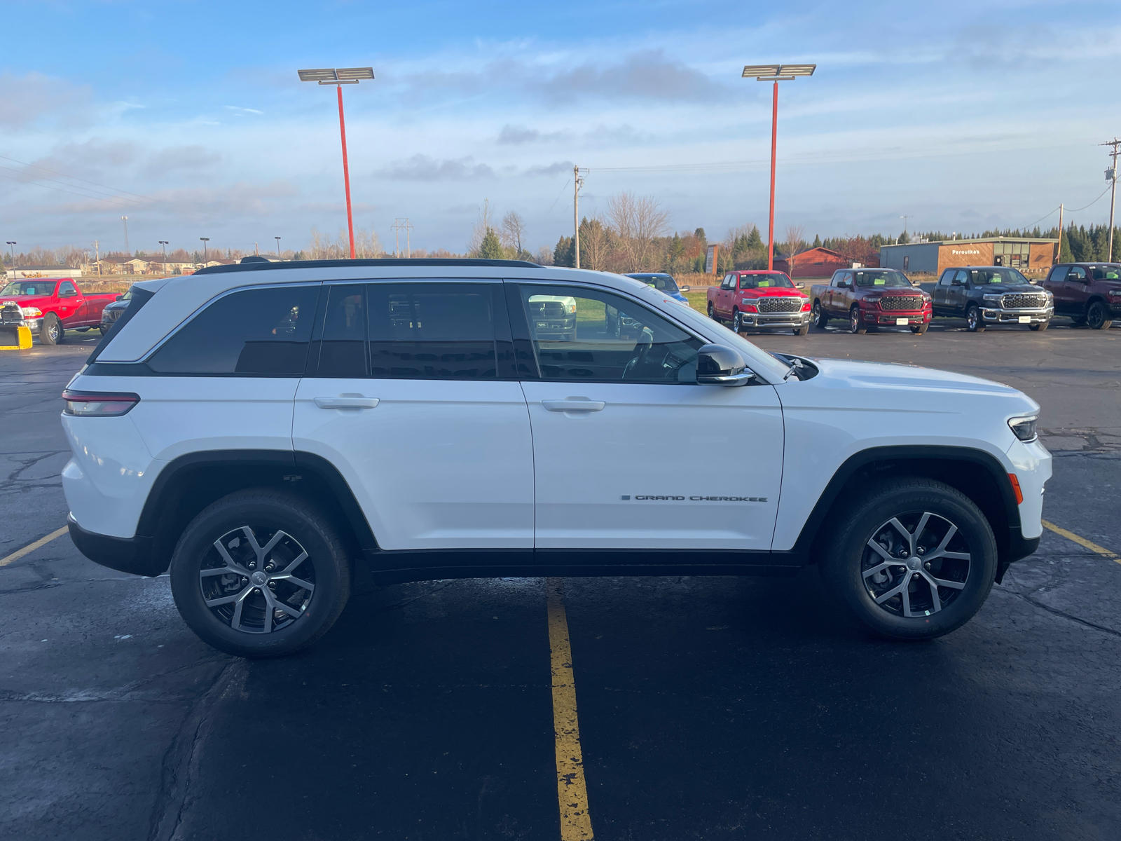 2025 Jeep Grand Cherokee Limited 4x4 9