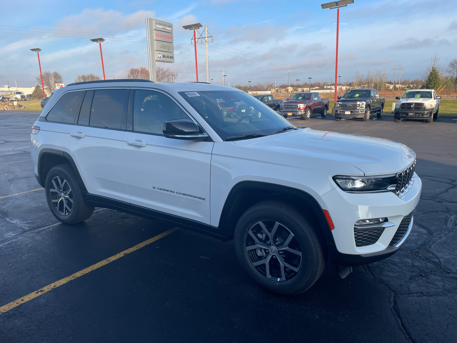 2025 Jeep Grand Cherokee Limited 4x4 10