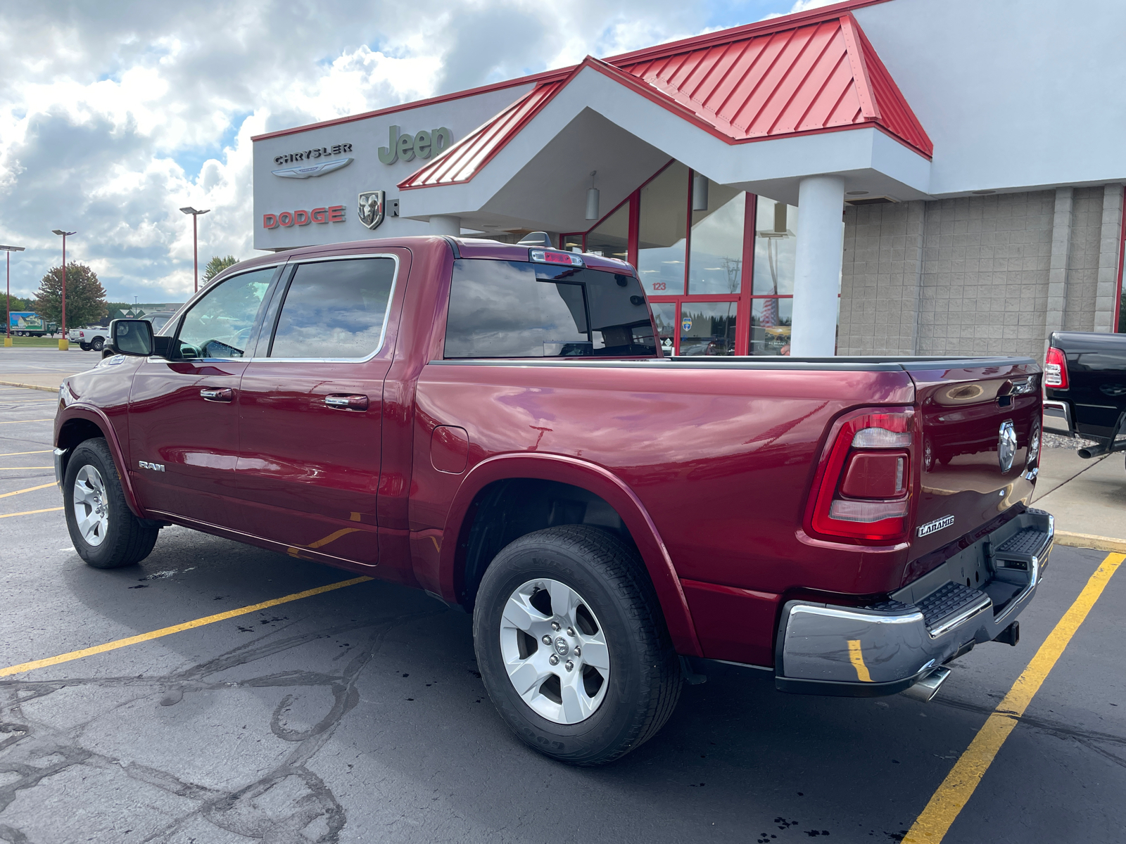 2020 Ram 1500 Laramie Crew 4x4 3