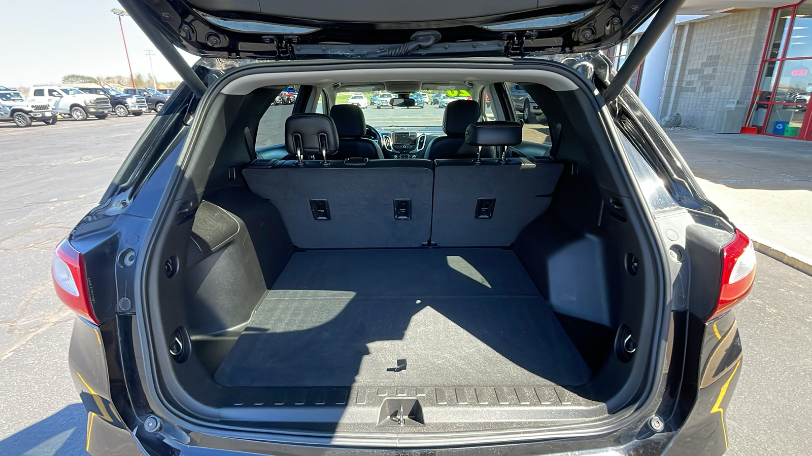 2020 Chevrolet Equinox Premier 11