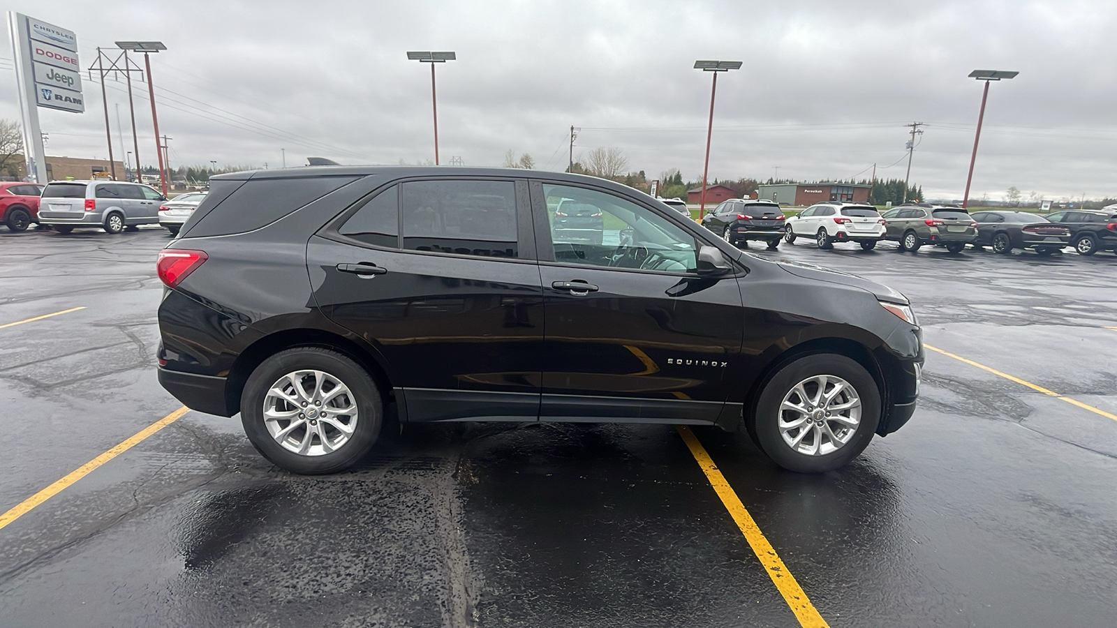 2020 Chevrolet Equinox LS AWD 11