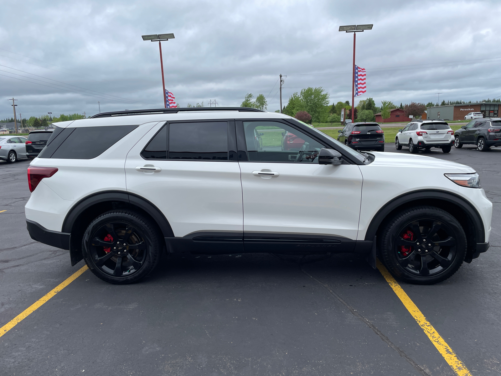 2020 Ford Explorer ST 8