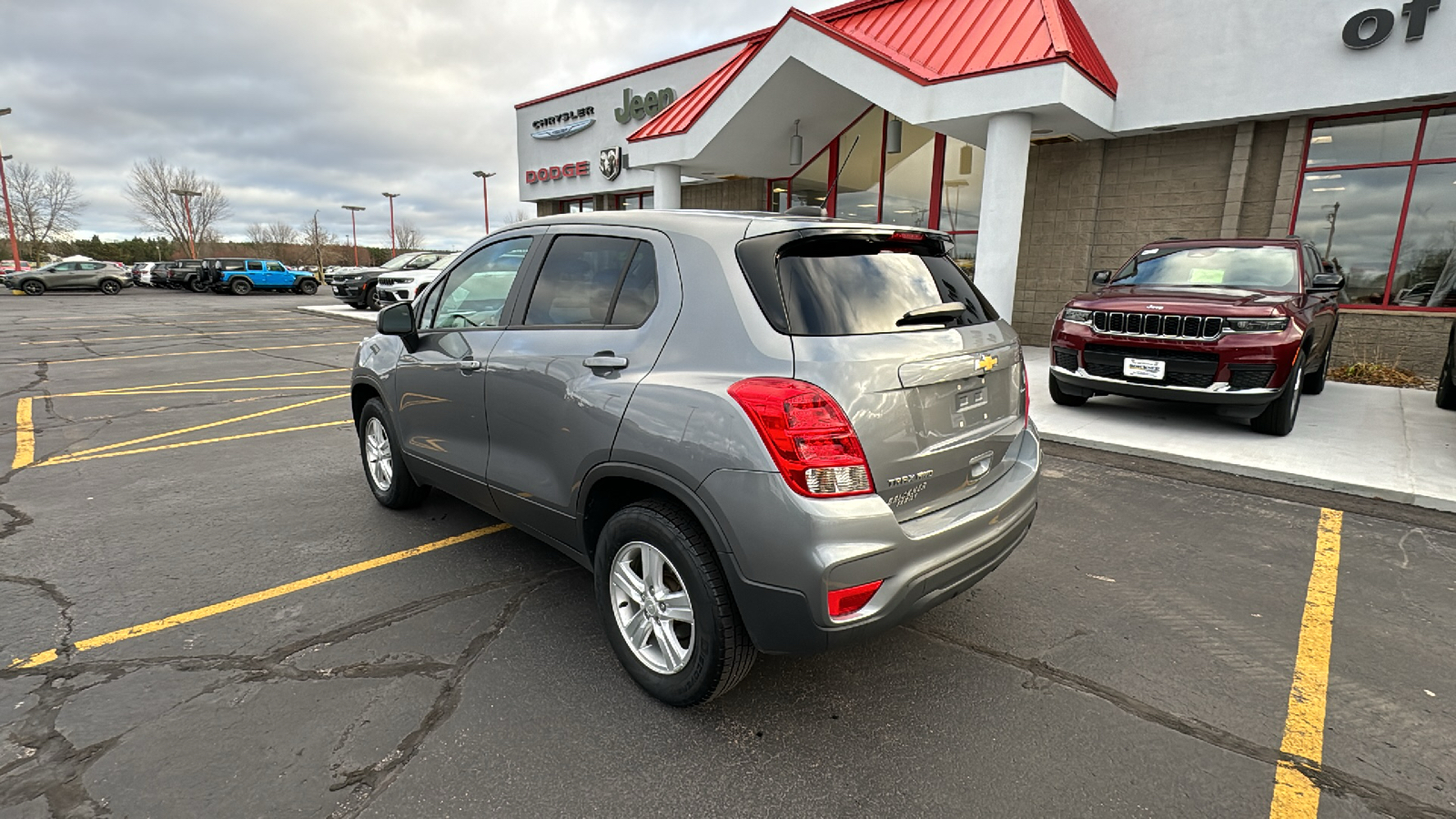 2020 Chevrolet Trax LS AWD 5