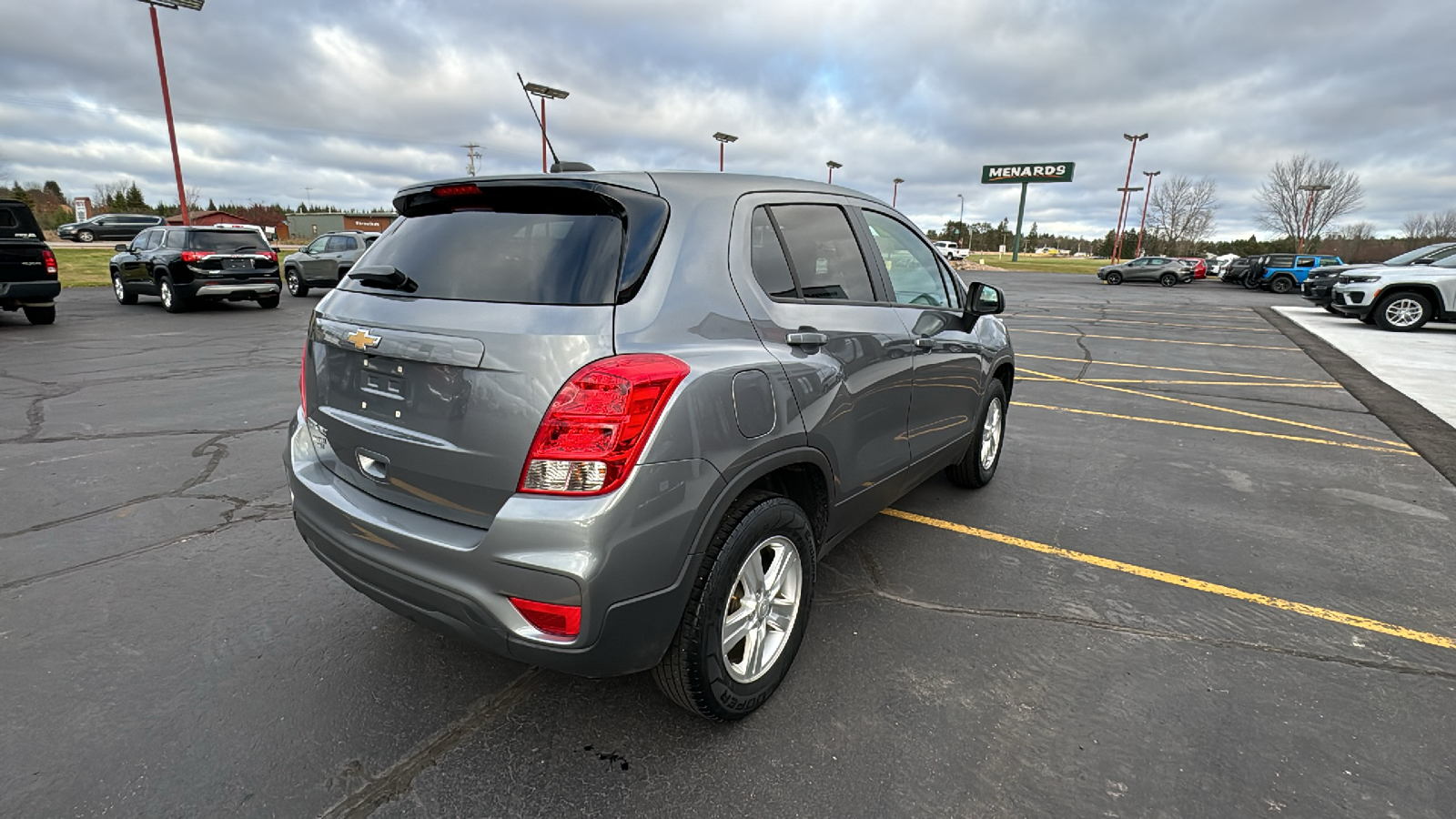 2020 Chevrolet Trax LS AWD 8