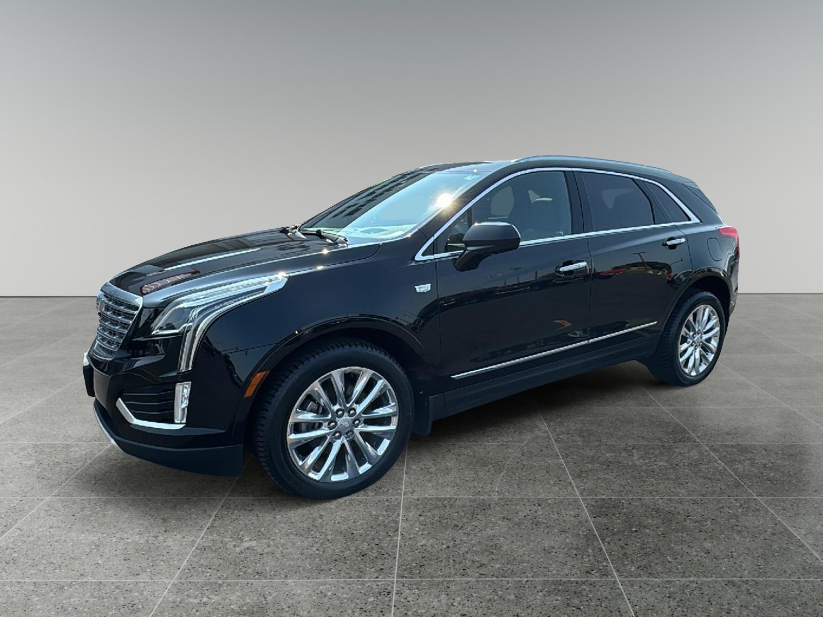 2018 Cadillac XT5 Platinum AWD 1