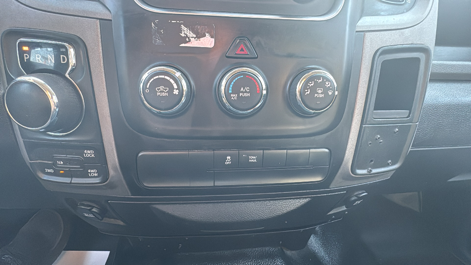 2016 Ram 1500 Tradesman Crew 4x4 V6 16