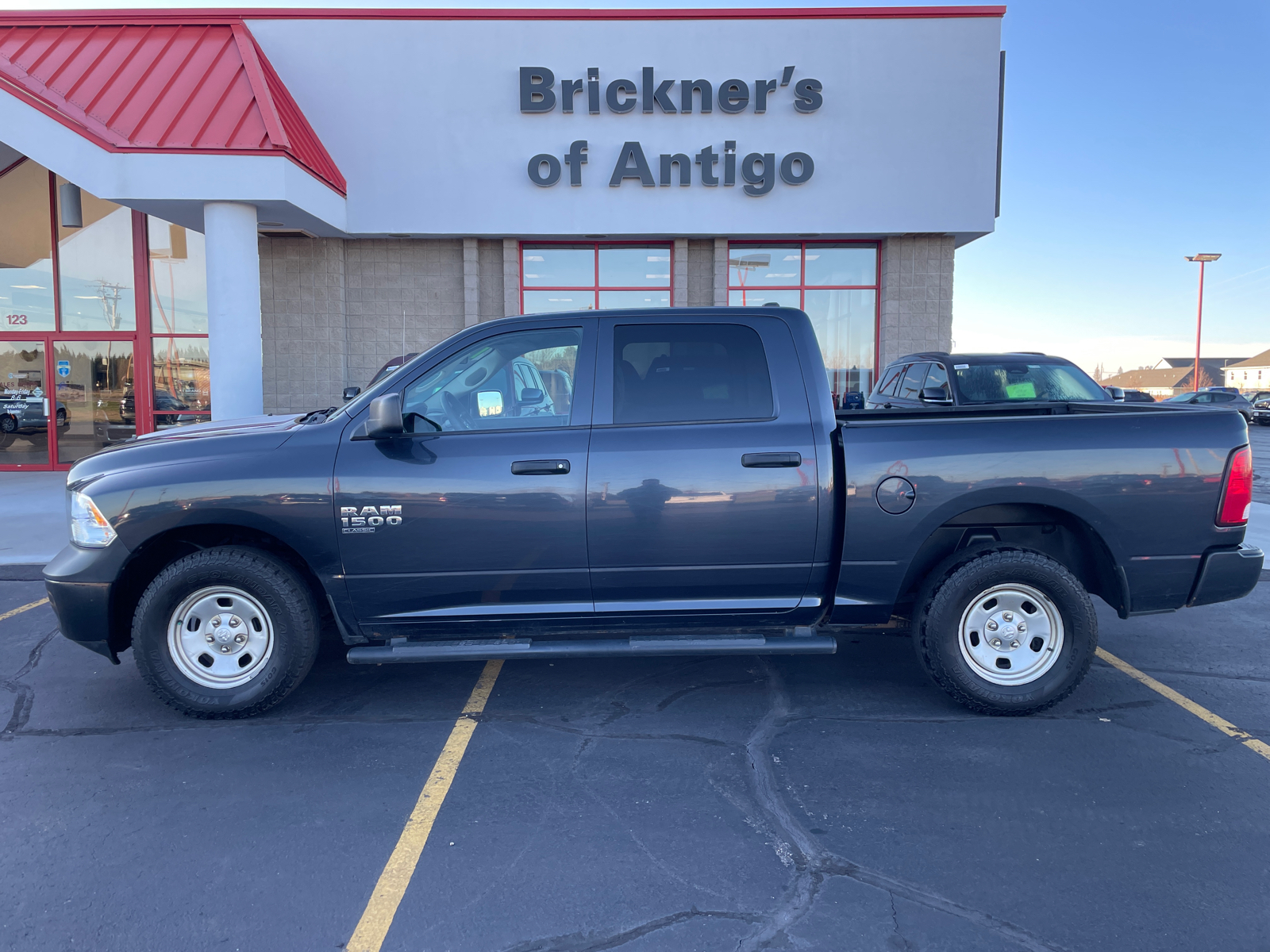 2019 Ram 1500 Classic Tradesman Crew 4x4 V6 4