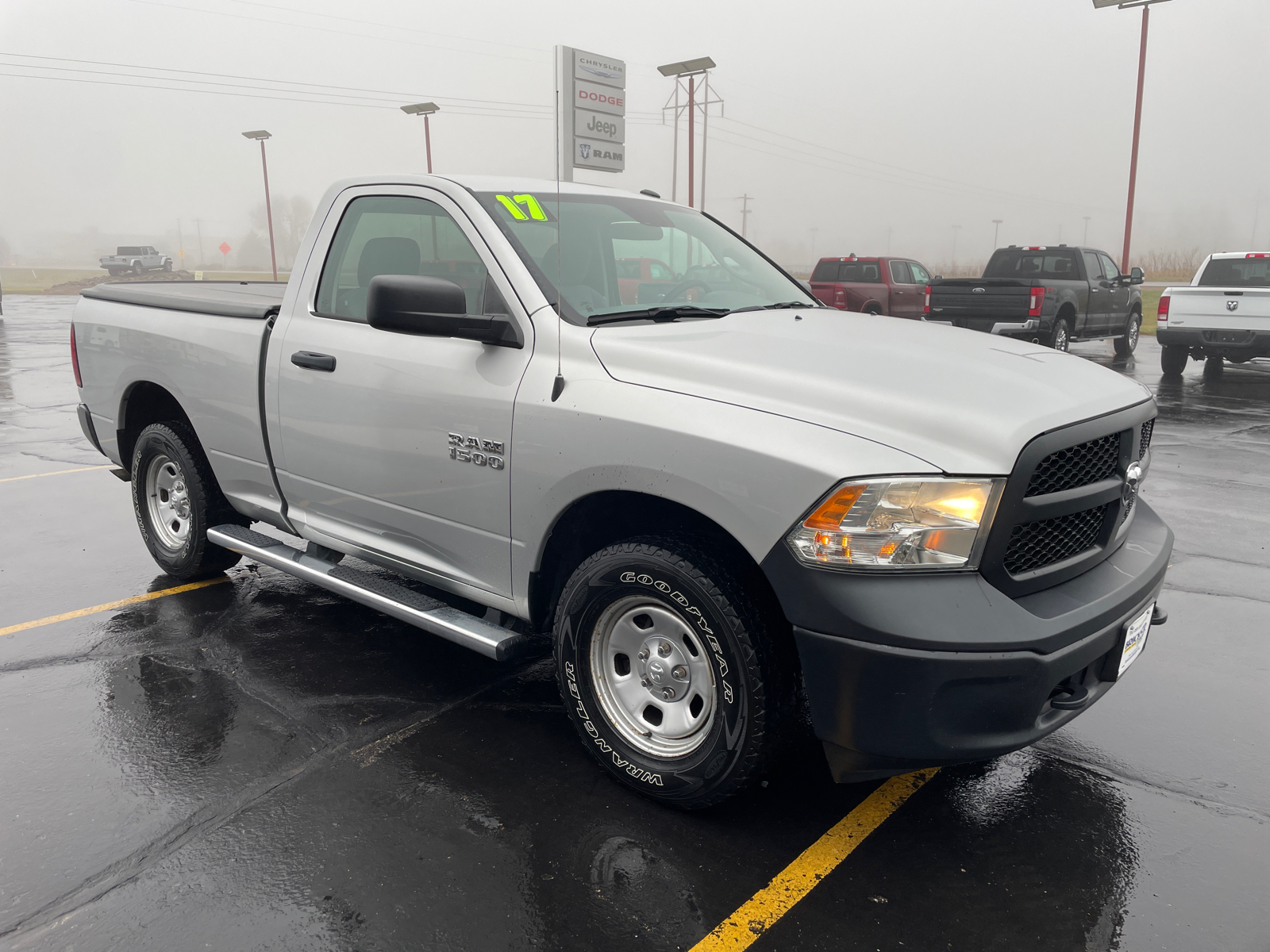 2017 Ram 1500 Tradesman Reg Cab 4x4 V6 9