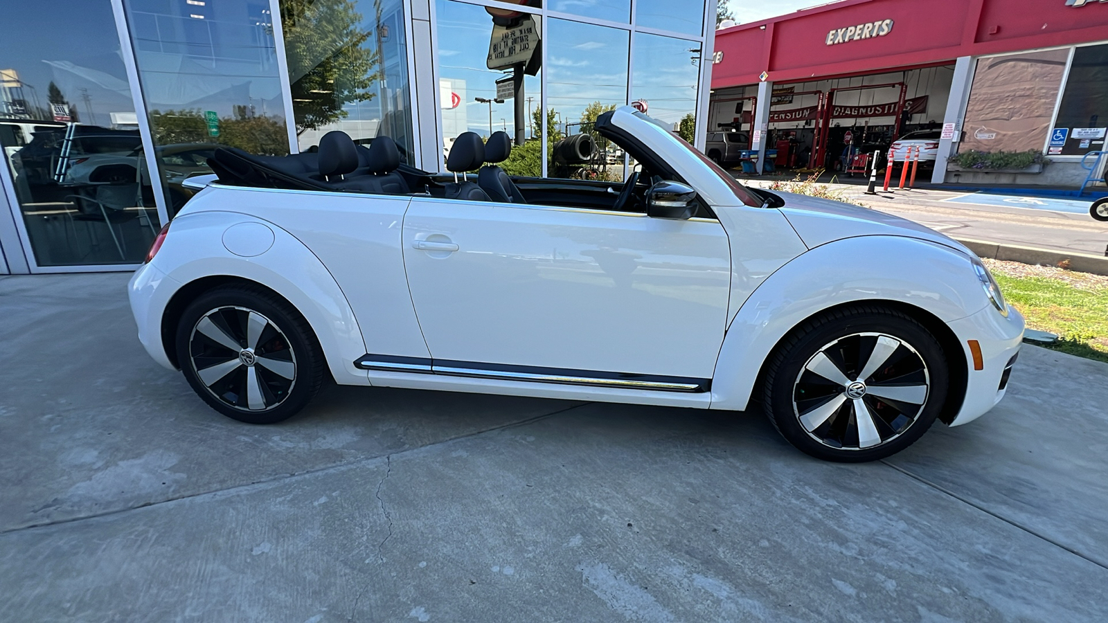 2013 Volkswagen Beetle 2.0 TSi 4