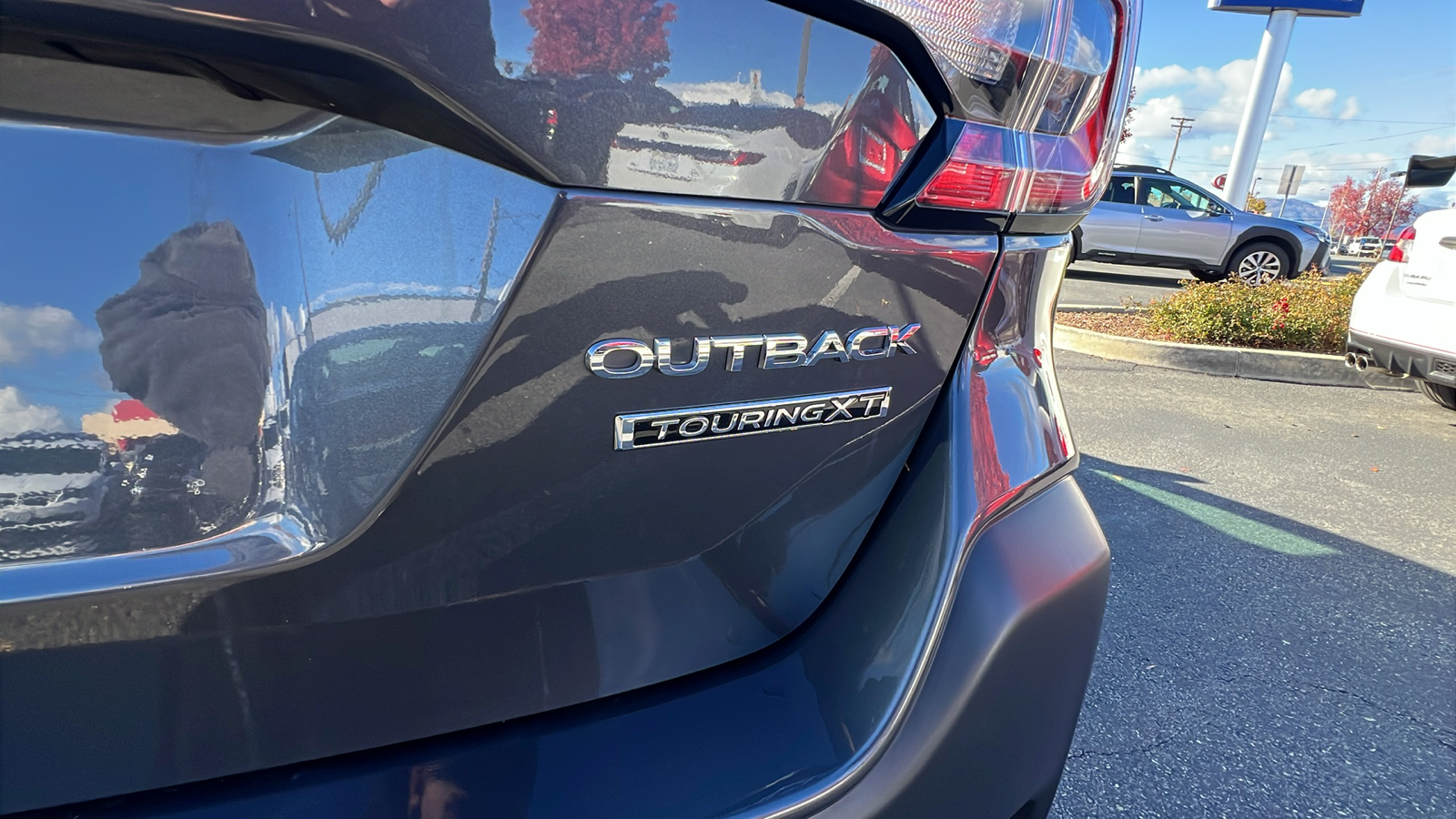 2024 Subaru Outback Touring XT 12