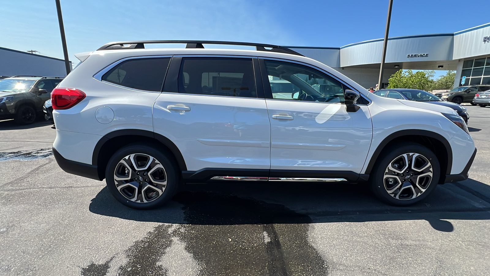 2024 Subaru Ascent Limited 3