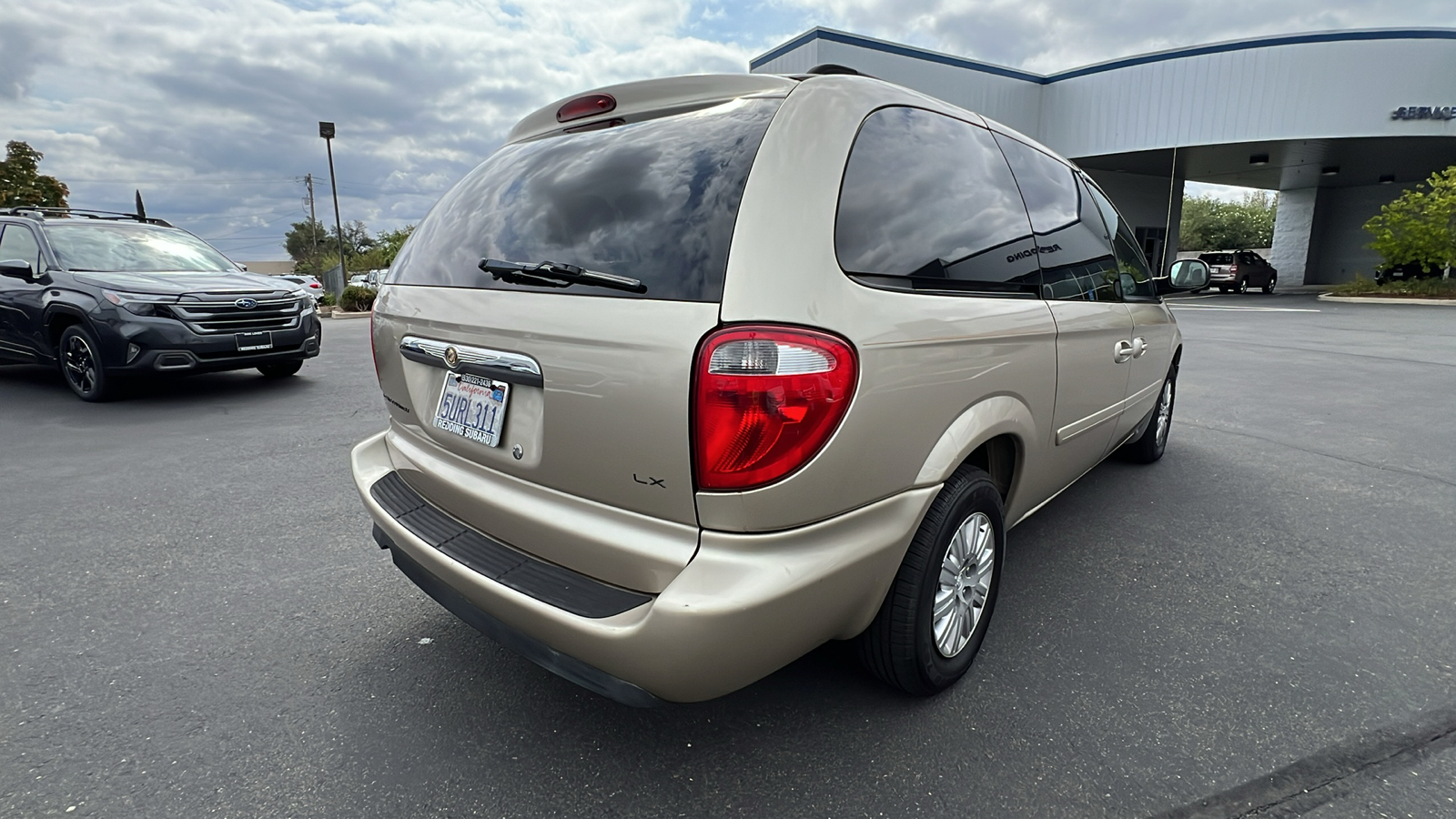 2006 Chrysler Town & Country LX 4