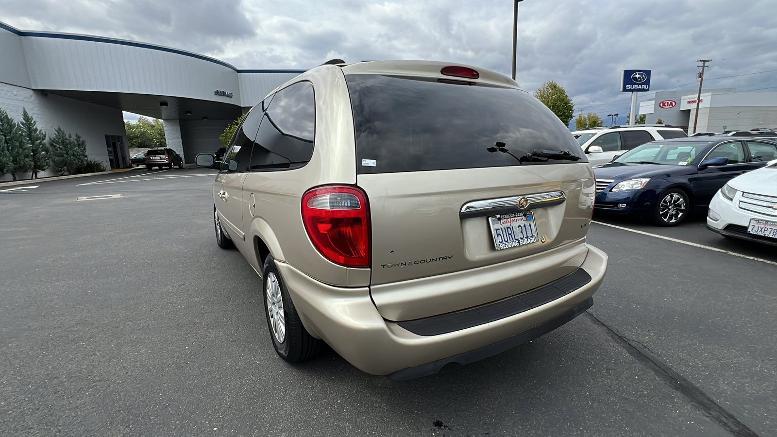 2006 Chrysler Town & Country LX 6