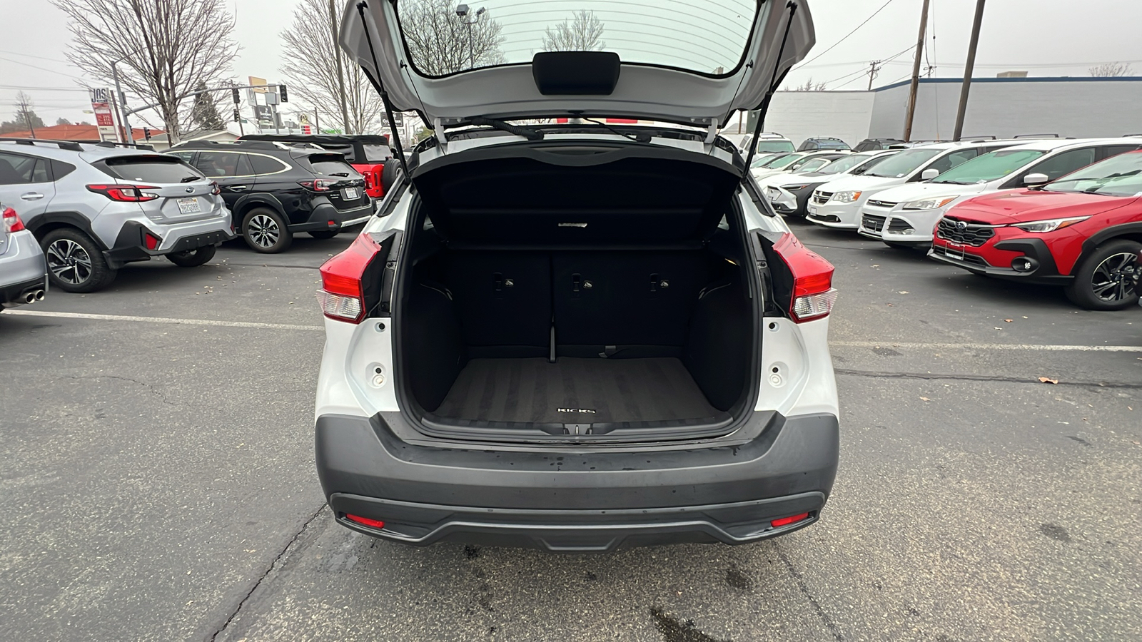 2019 Nissan Kicks SV 6