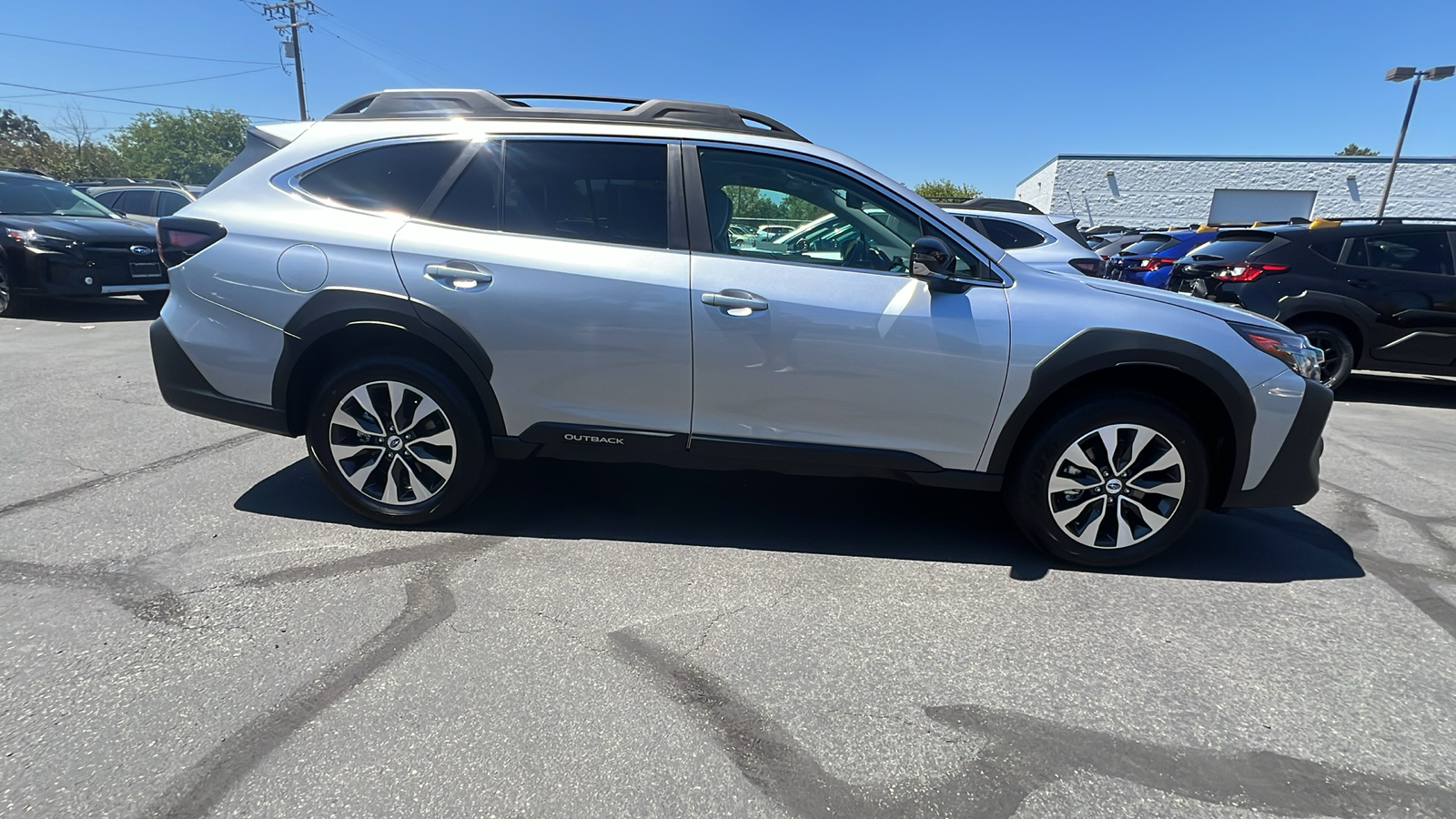 2025 Subaru Outback Limited 3