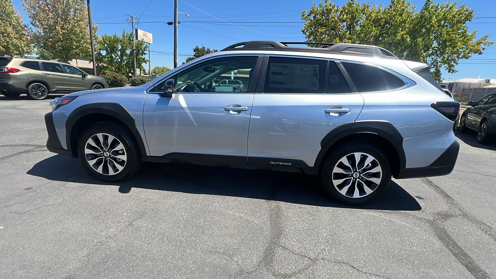 2025 Subaru Outback Limited 8