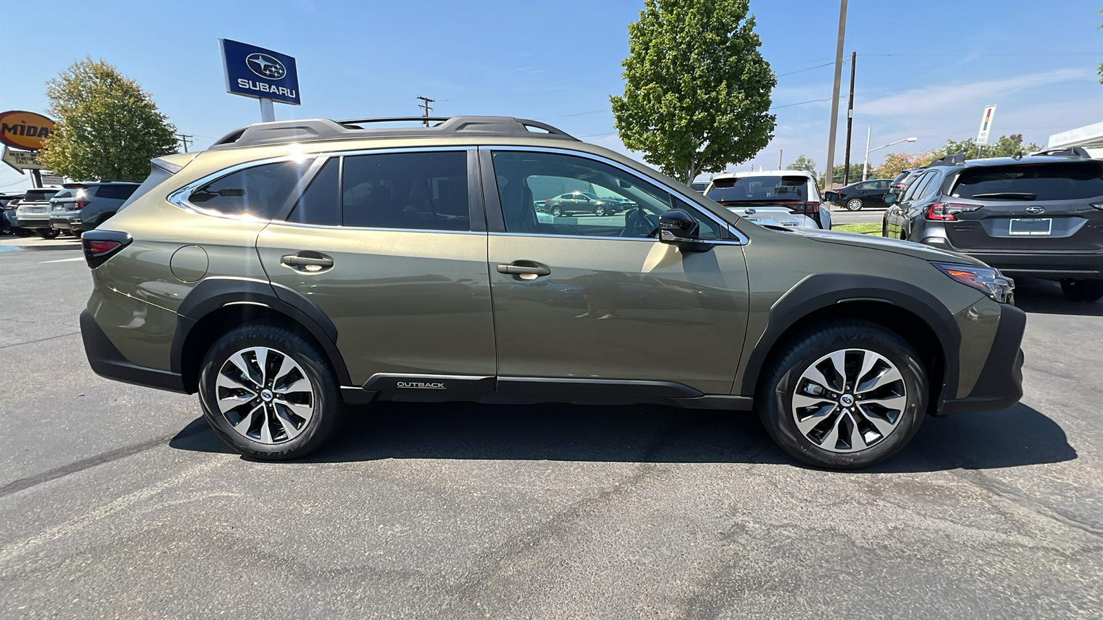 2025 Subaru Outback Limited 3