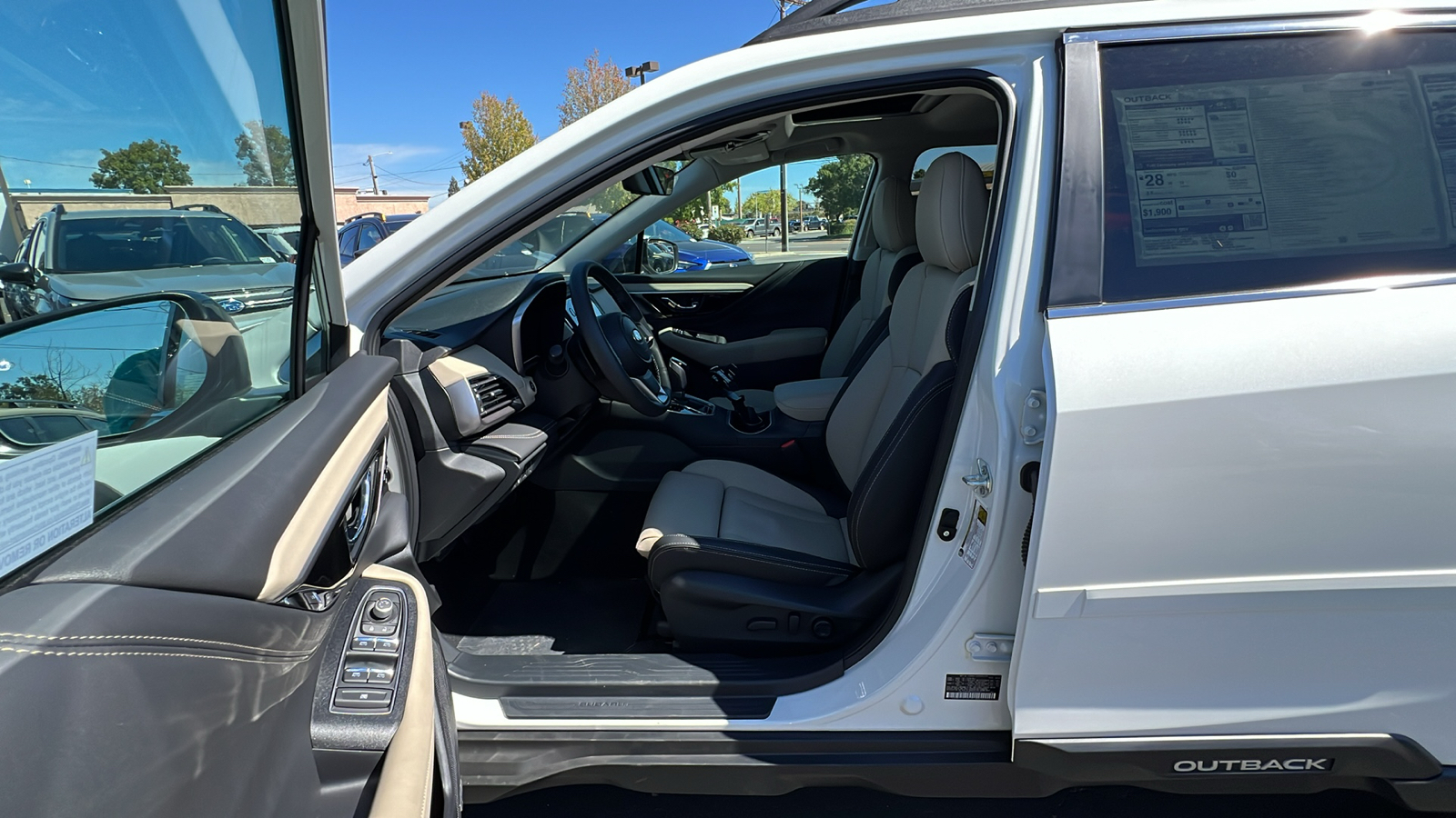 2025 Subaru Outback Limited 32