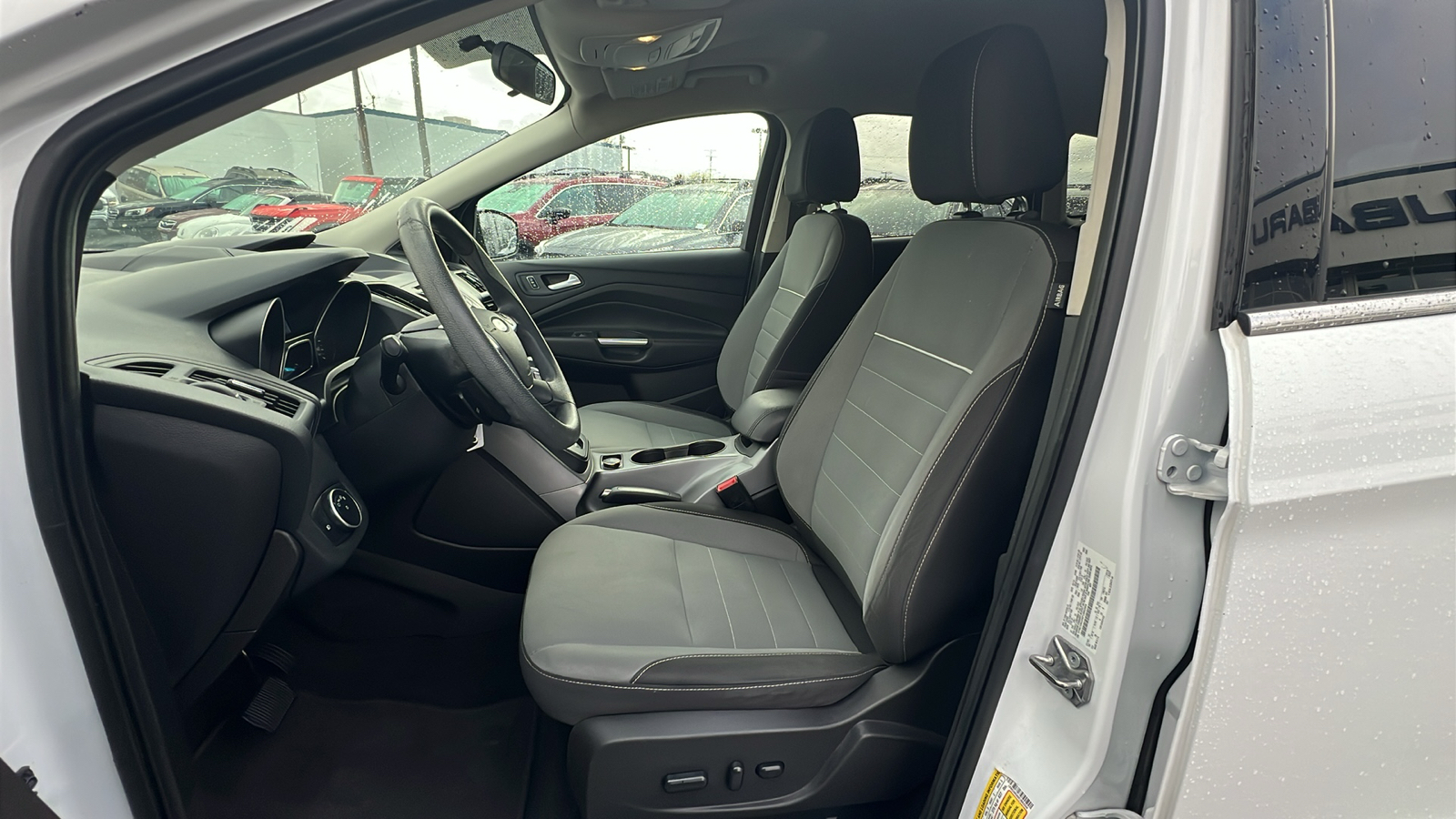 2015 Ford Escape SE 22