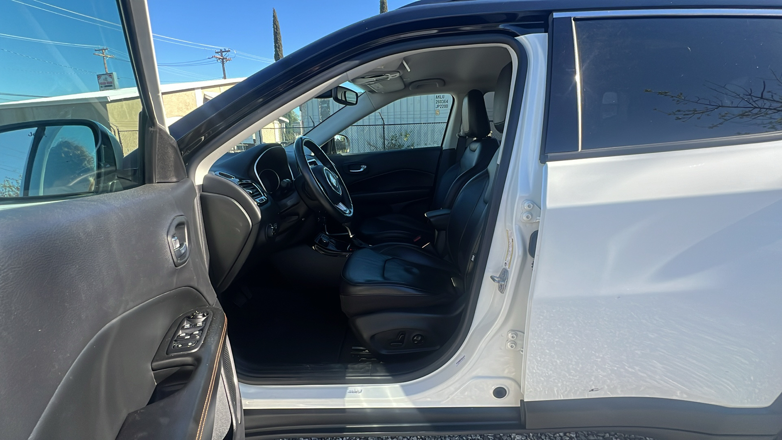 2018 Jeep Compass Limited 32