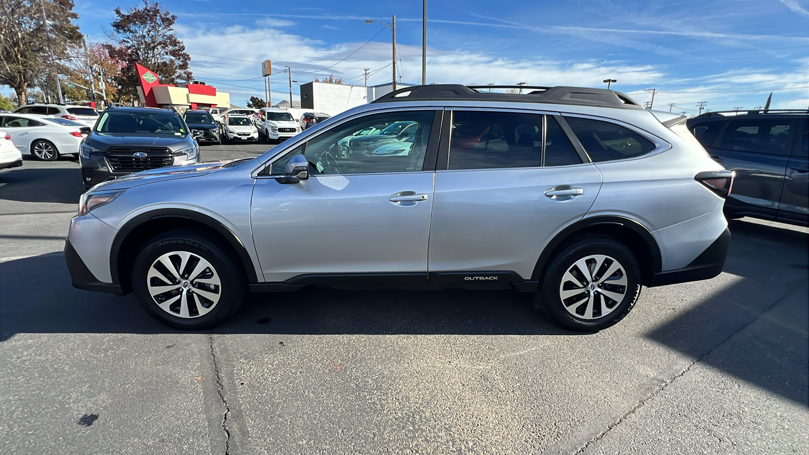 2022 Subaru Outback Premium 8